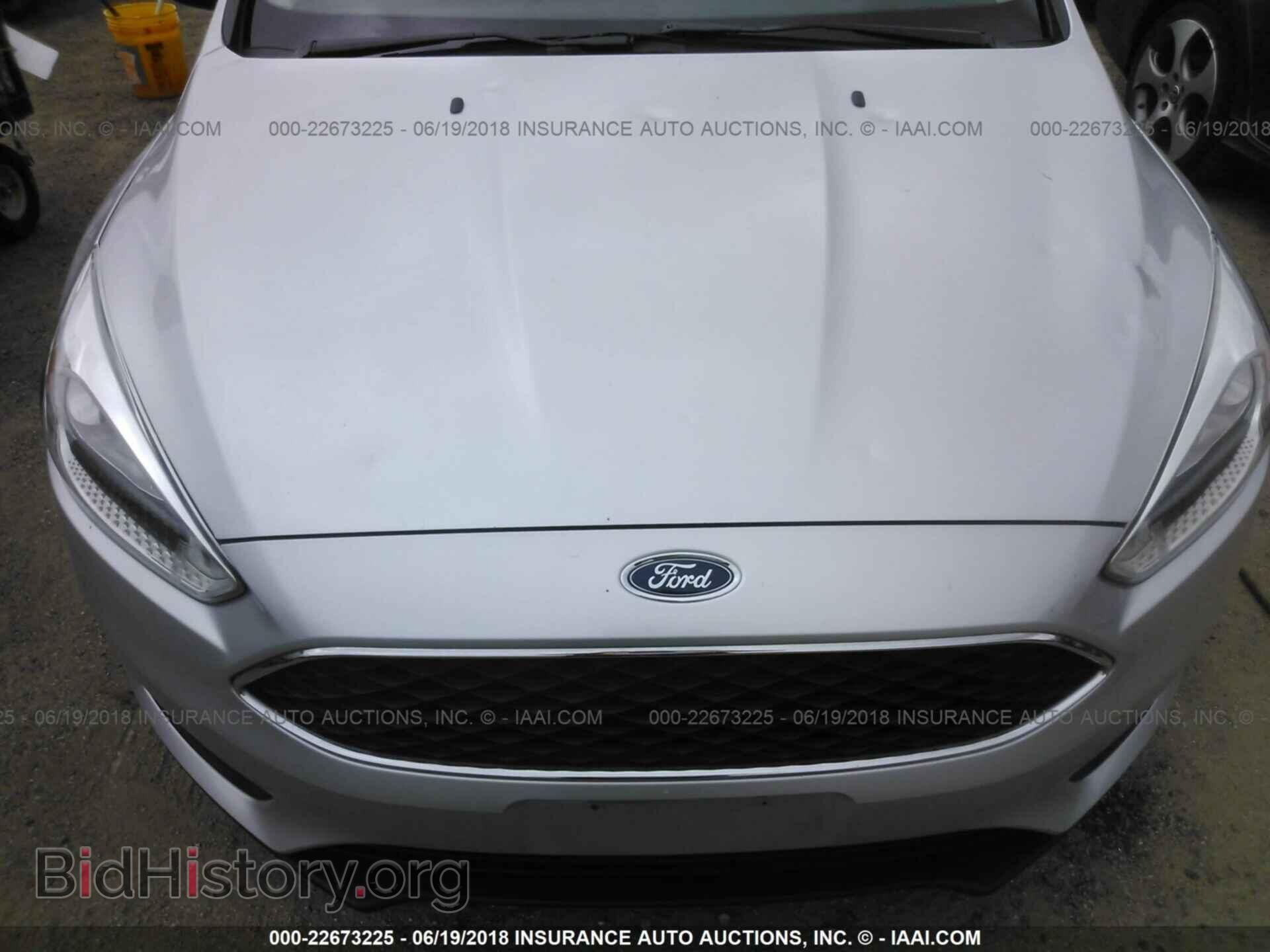 2015 Ford Focus - VIN: 1FADP3F2XFL305901 - Photo 6
