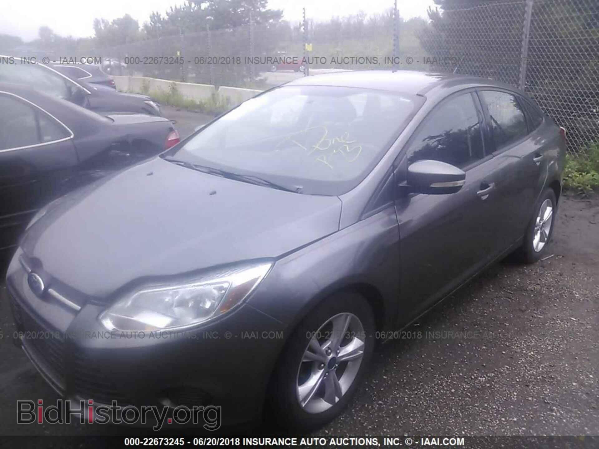 2013 Ford Focus - VIN: 1FADP3F20DL338385 - Фото 2