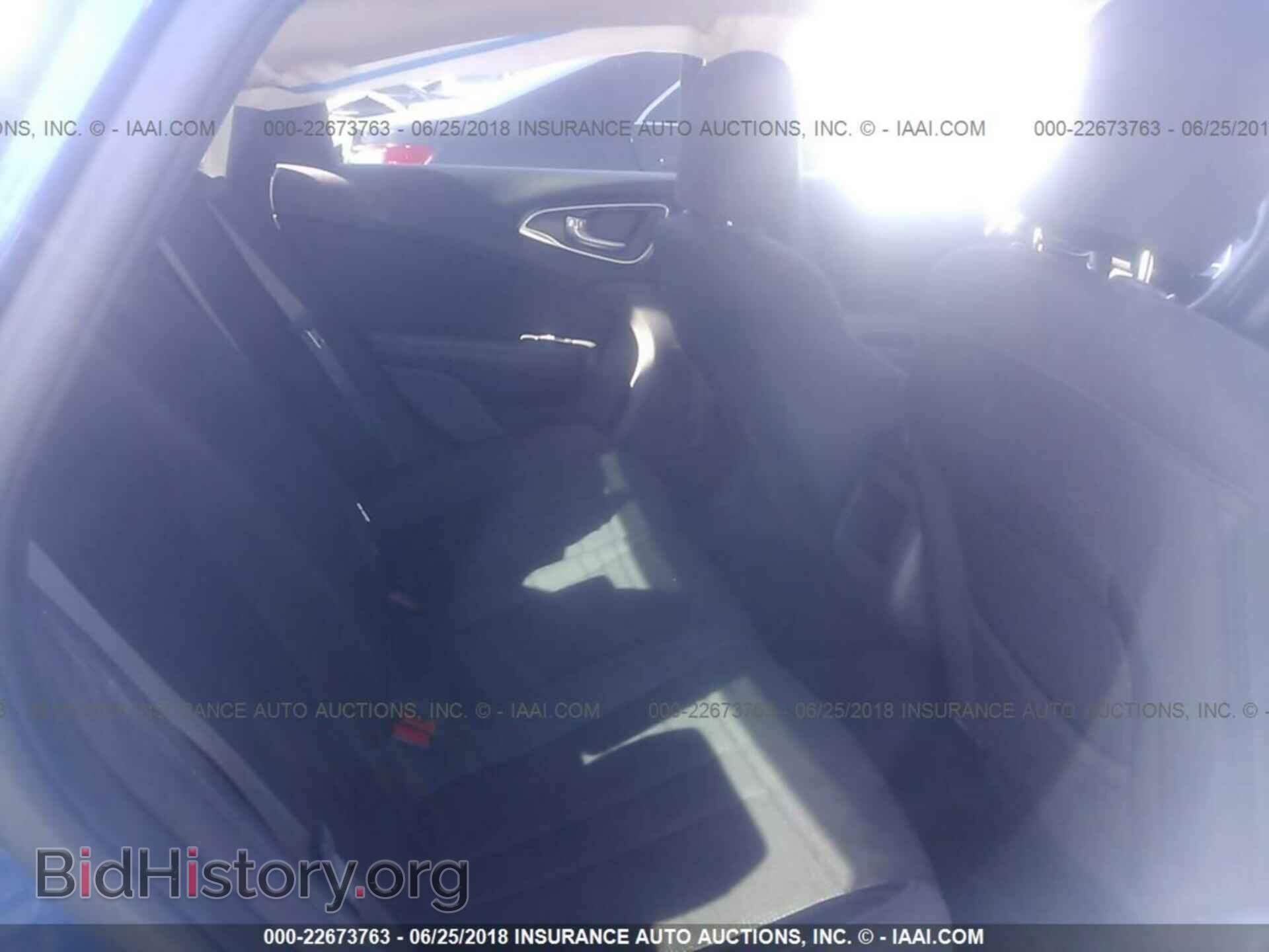 2016 Chrysler 200 - VIN: 1C3CCCAB8GN160909 - Фото 8