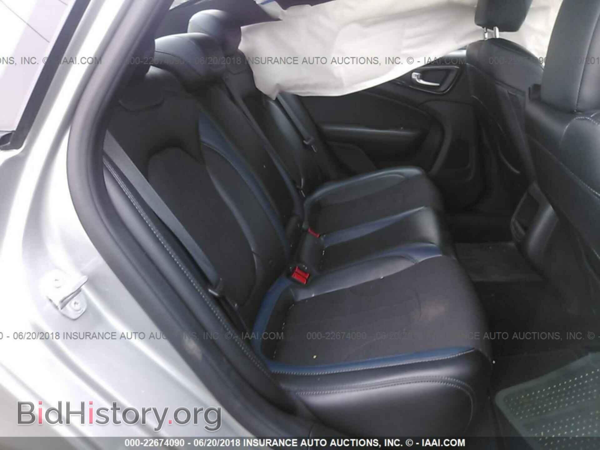 2016 Chrysler 200 - VIN: 1C3CCCBB2GN117665 - Photo 8