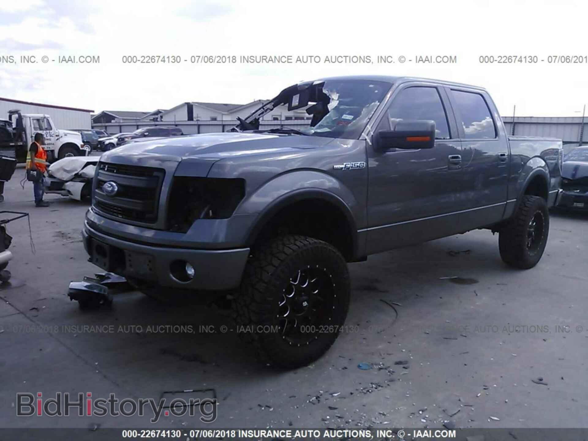 2014 Ford F150 - VIN: 1FTFW1EF8EFA12588 - Фото 2