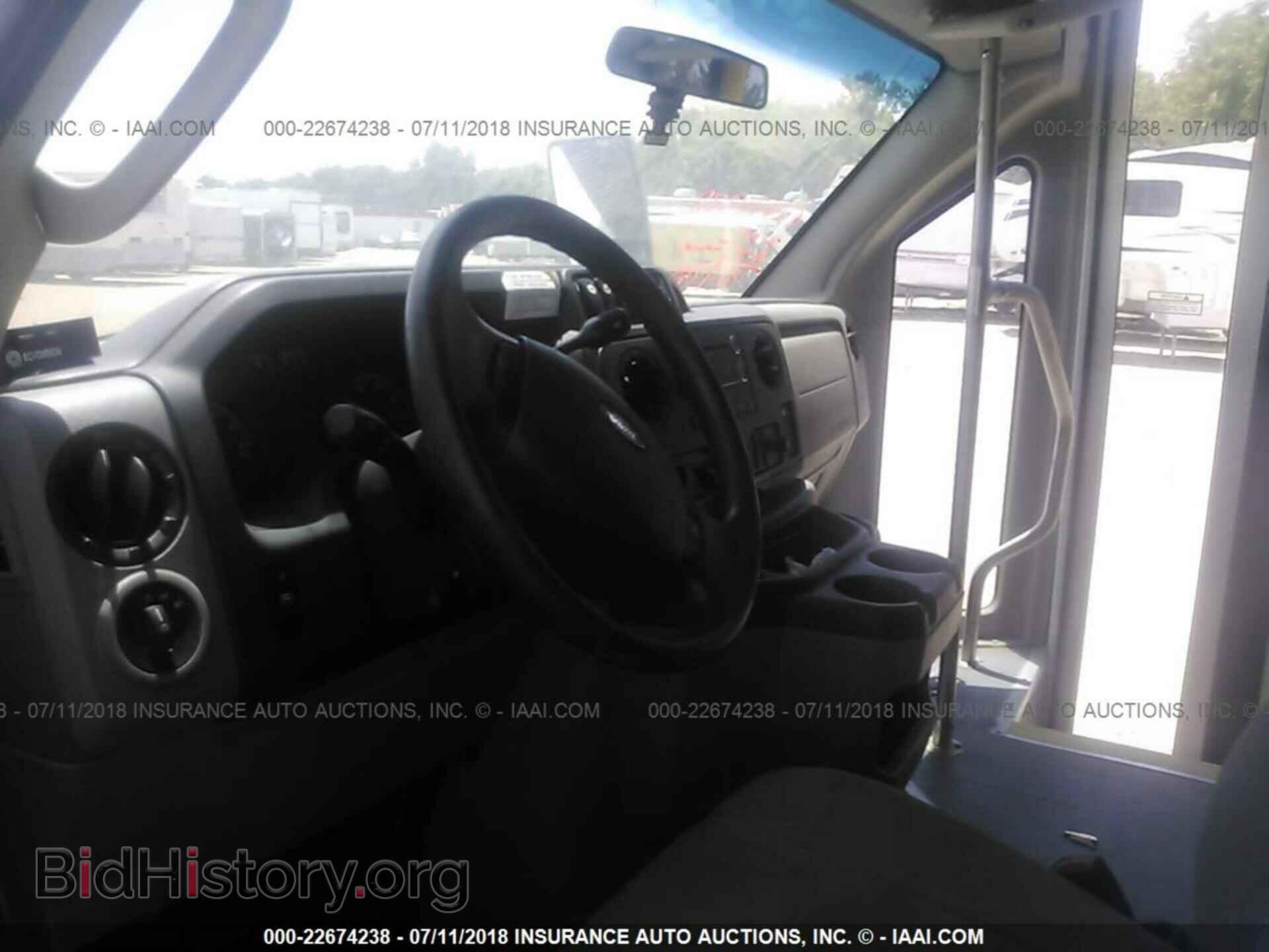 2013 Ford Econoline - VIN: 1FDFE4FS3DDA59792 - Photo 5