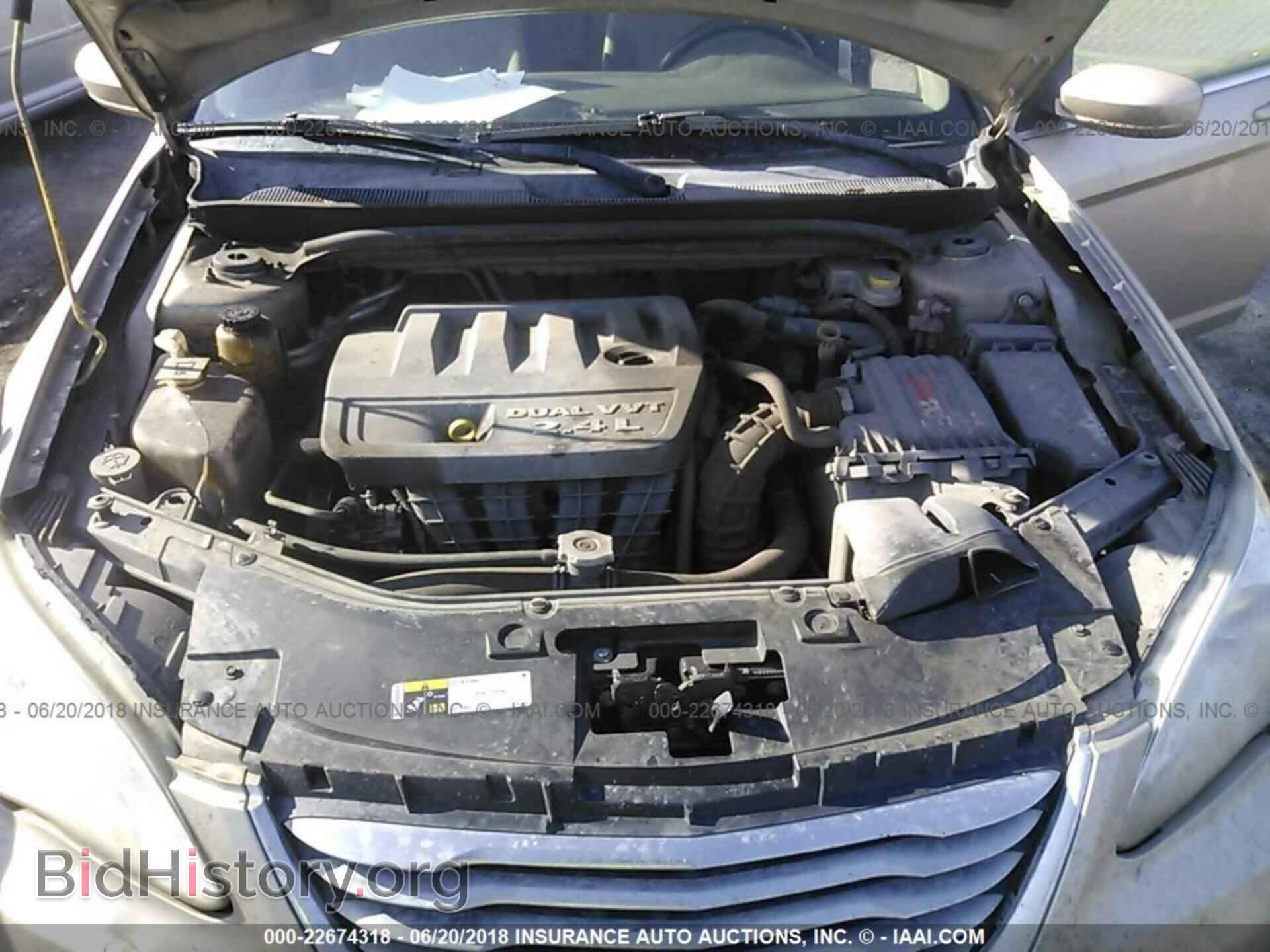 2014 Chrysler 200 - VIN: 1C3CCBBB7EN172149 - Фото 10