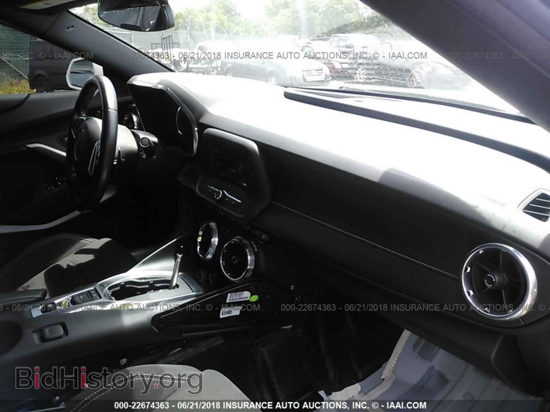 2017 Chevrolet Camaro - VIN: 1G1FB3DS4H0209859 - Фото 5