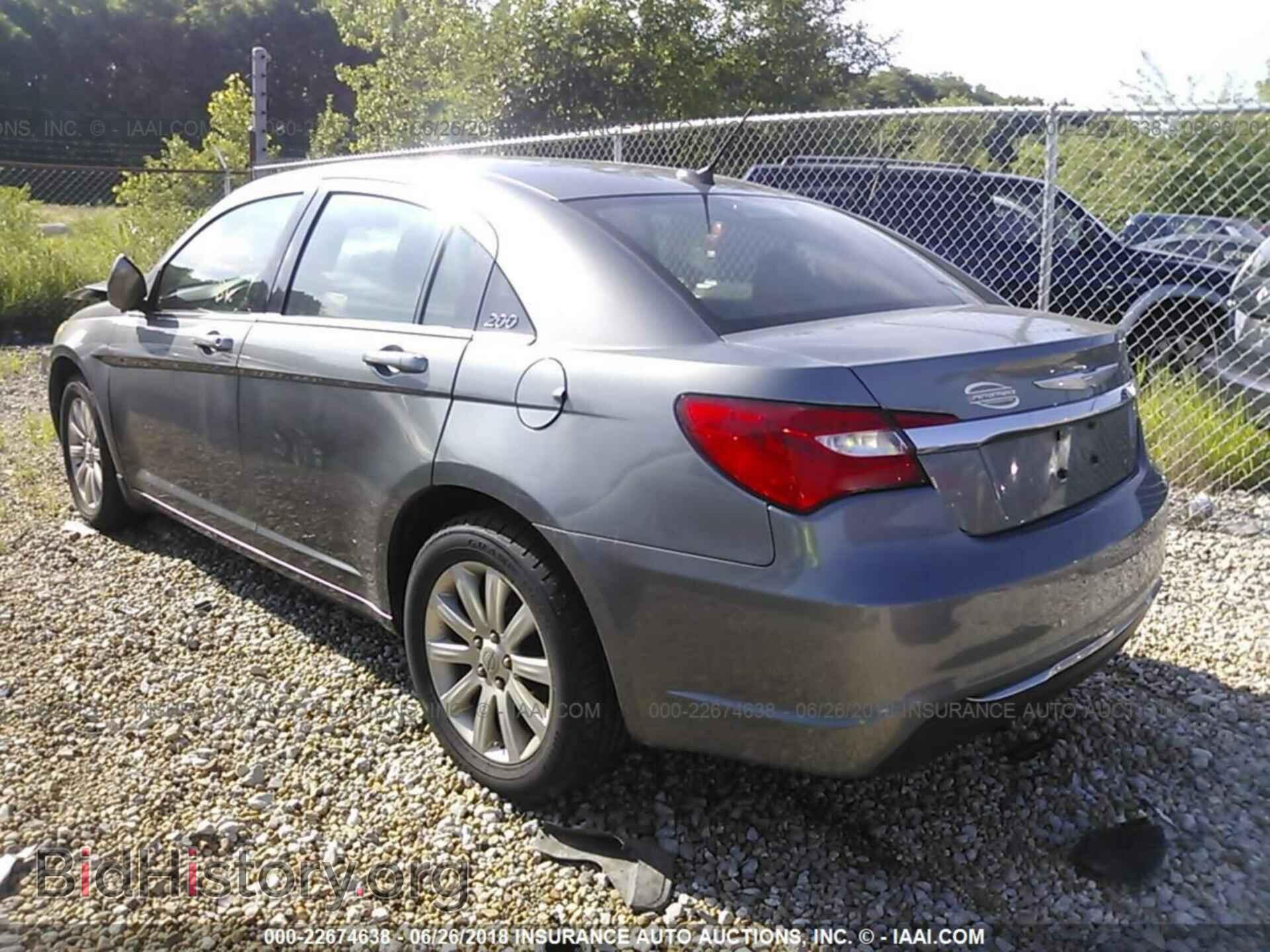 2012 Chrysler 200 - VIN: 1C3CCBBB0CN132024 - Photo 3