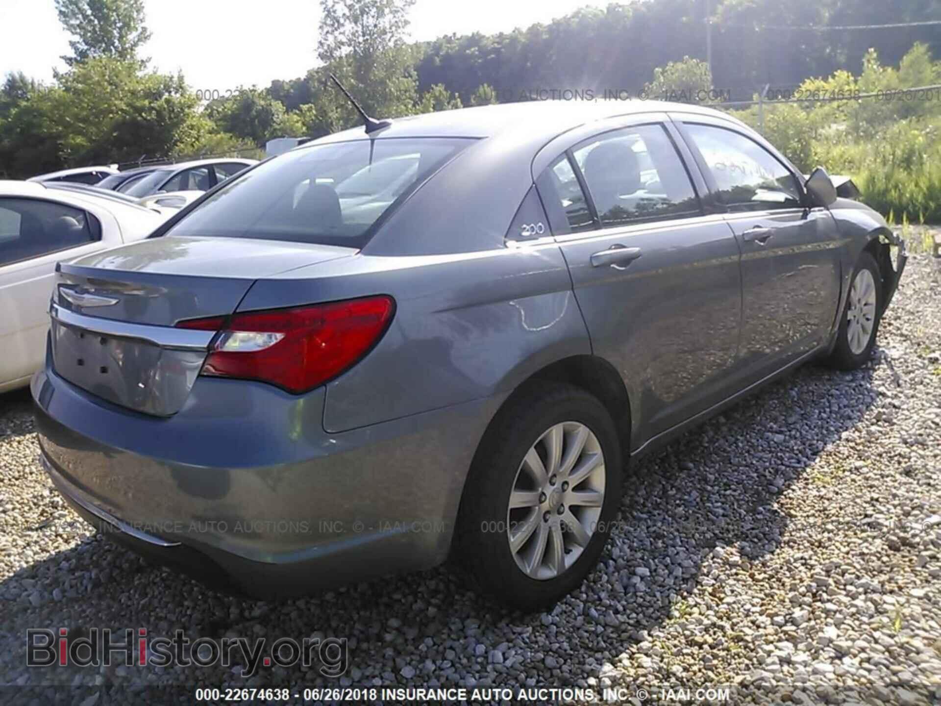 2012 Chrysler 200 - VIN: 1C3CCBBB0CN132024 - Photo 4