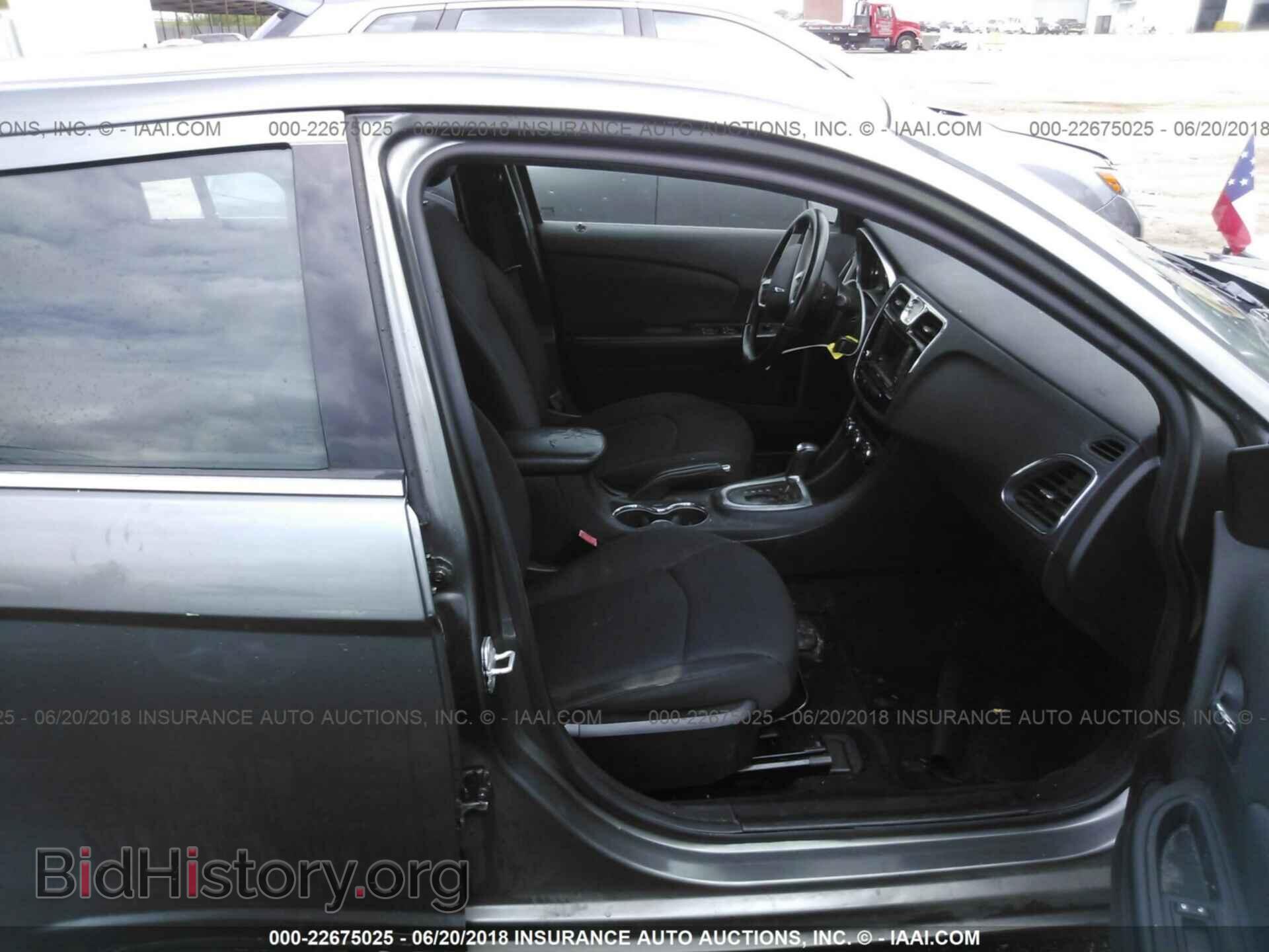 2012 CHRYSLER 200 - VIN: 1C3CCBBB9CN289356 - Фото 5