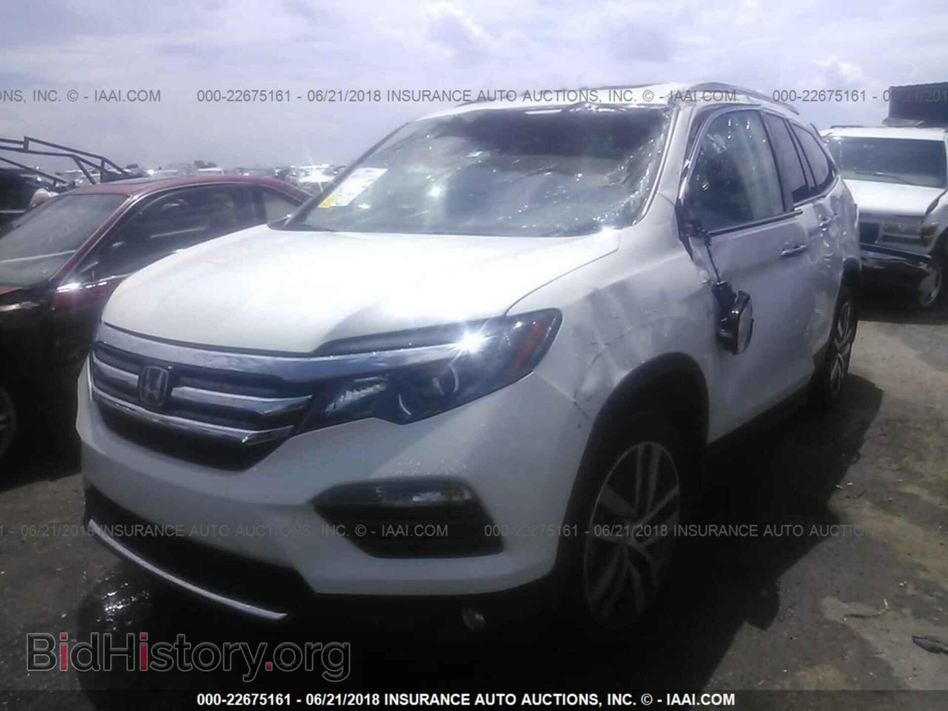 2017 Honda Pilot - VIN: 5FNYF6H09HB072482 - Фото 2
