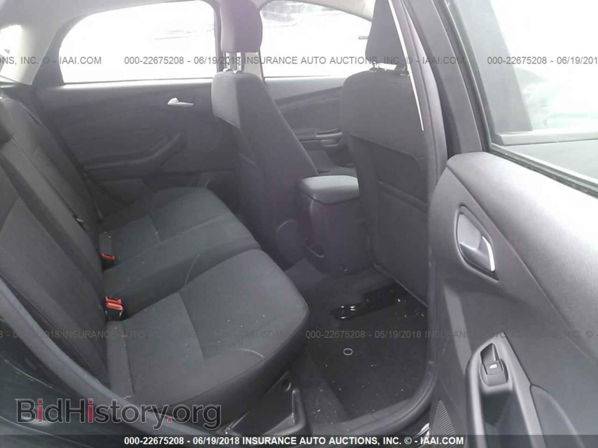 2017 Ford Focus - VIN: 1FADP3K27HL313415 - Photo 8