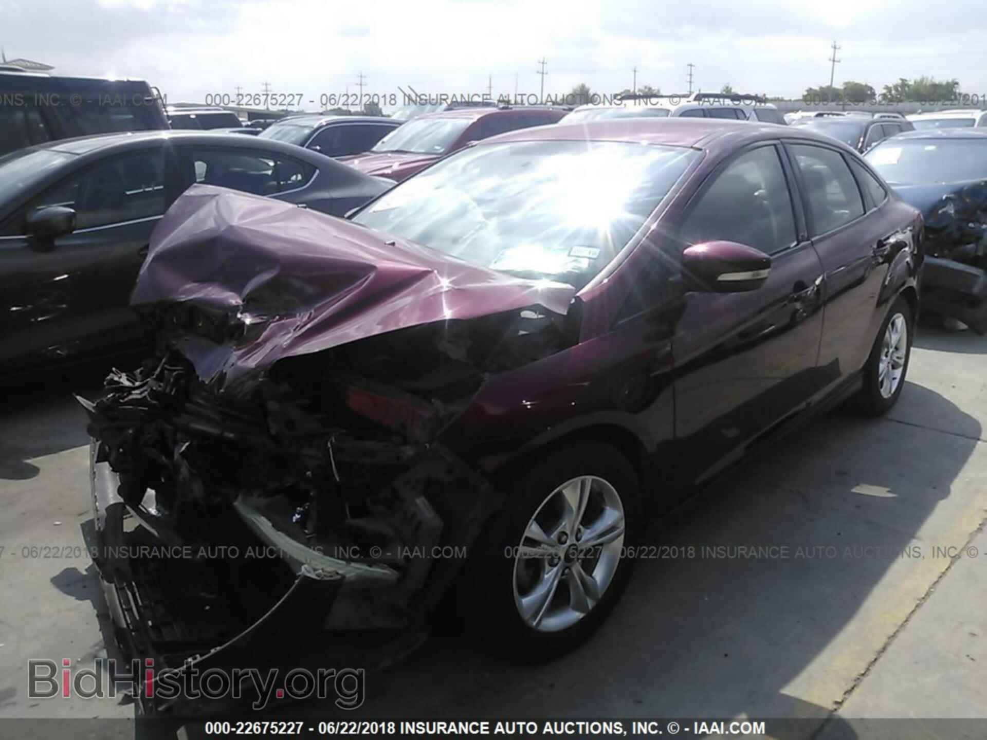 2014 Ford Focus - VIN: 1FADP3F24EL183695 - Photo 2