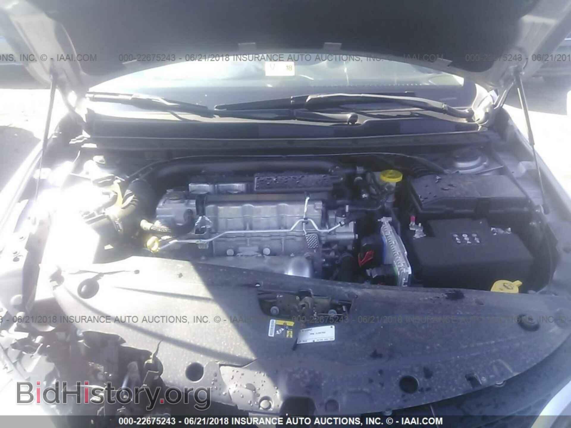 2017 Chrysler 200 - VIN: 1C3CCCFB1HN512481 - Фото 10