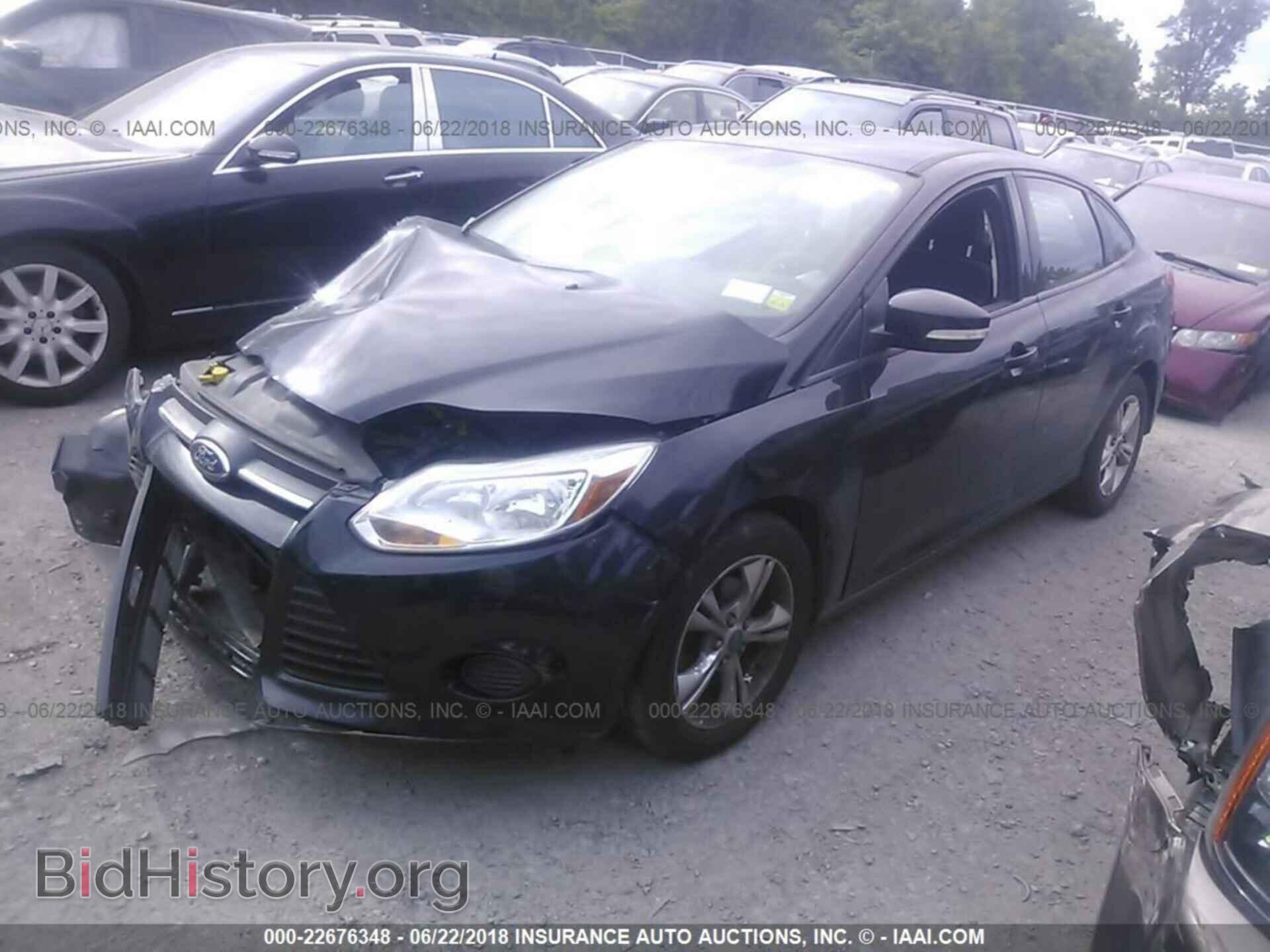 2013 Ford Focus - VIN: 1FADP3F23DL230133 - Фото 2