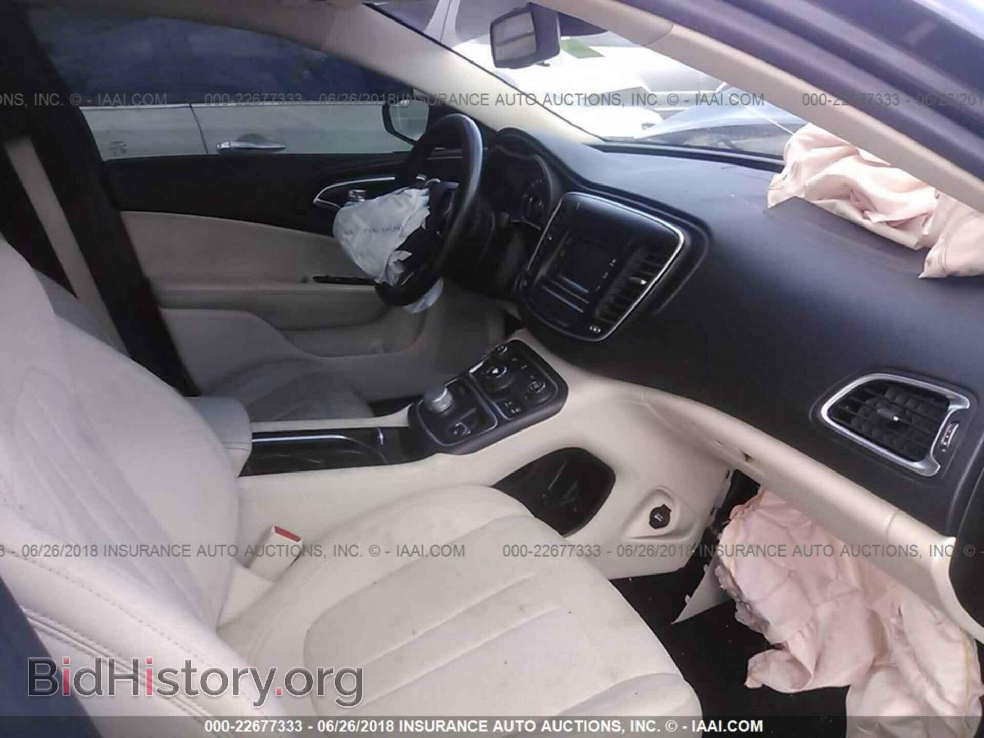 2015 Chrysler 200 - VIN: 1C3CCCAB0FN756546 - Photo 5