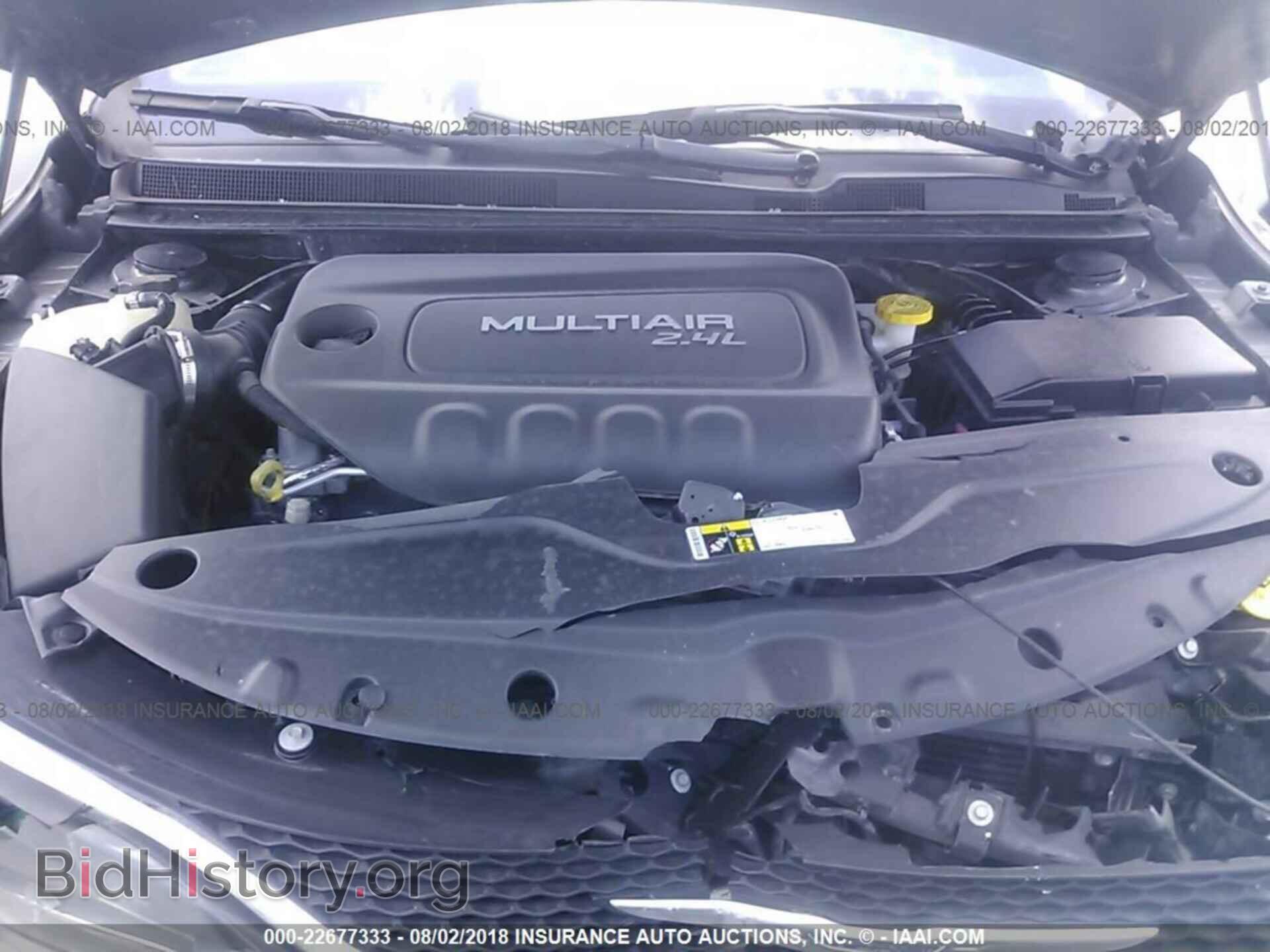 2015 Chrysler 200 - VIN: 1C3CCCAB0FN756546 - Photo 10