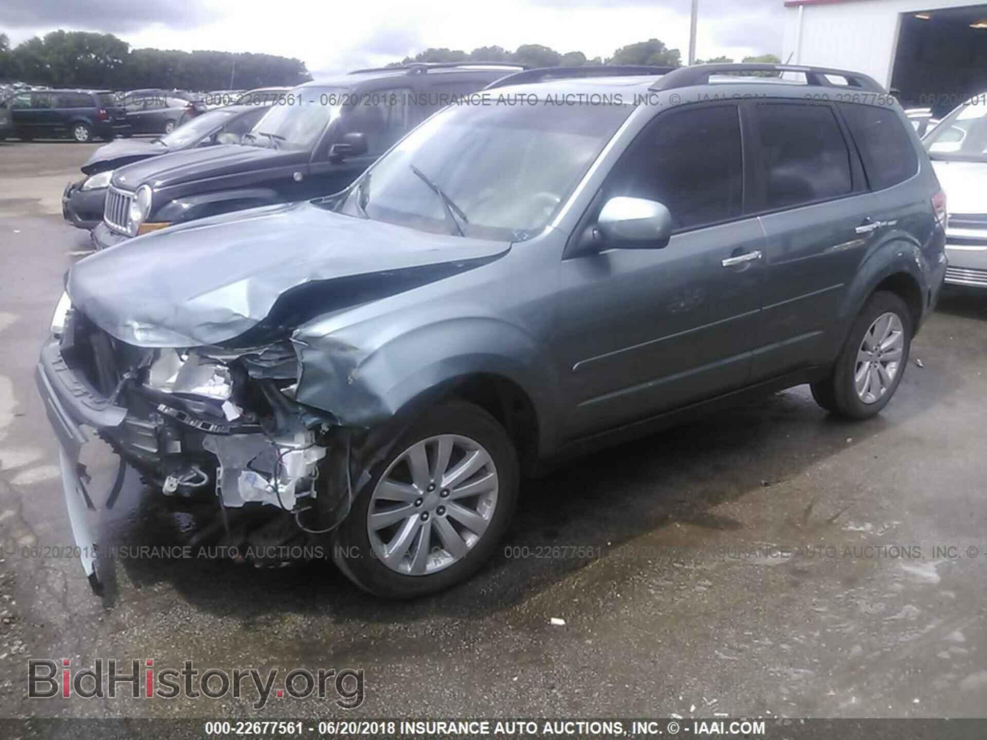 2011 Subaru Forester - VIN: JF2SHBEC9BH733721 - Photo 2