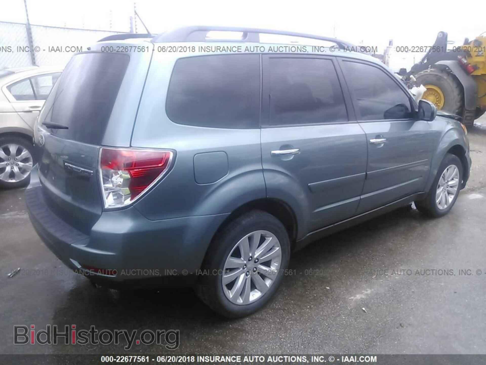 2011 Subaru Forester - VIN: JF2SHBEC9BH733721 - Photo 4