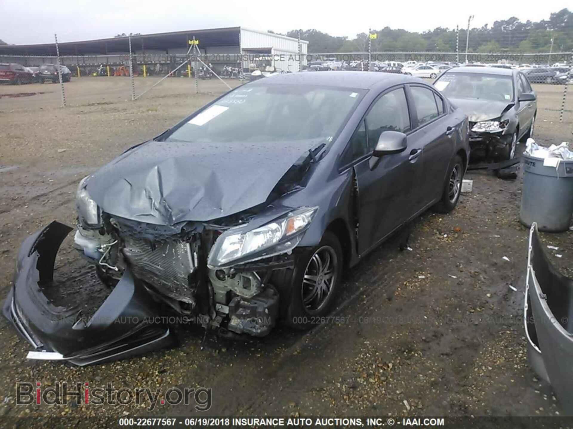 2013 Honda Civic - VIN: 19XFB2F56DE223580 - Фото 2