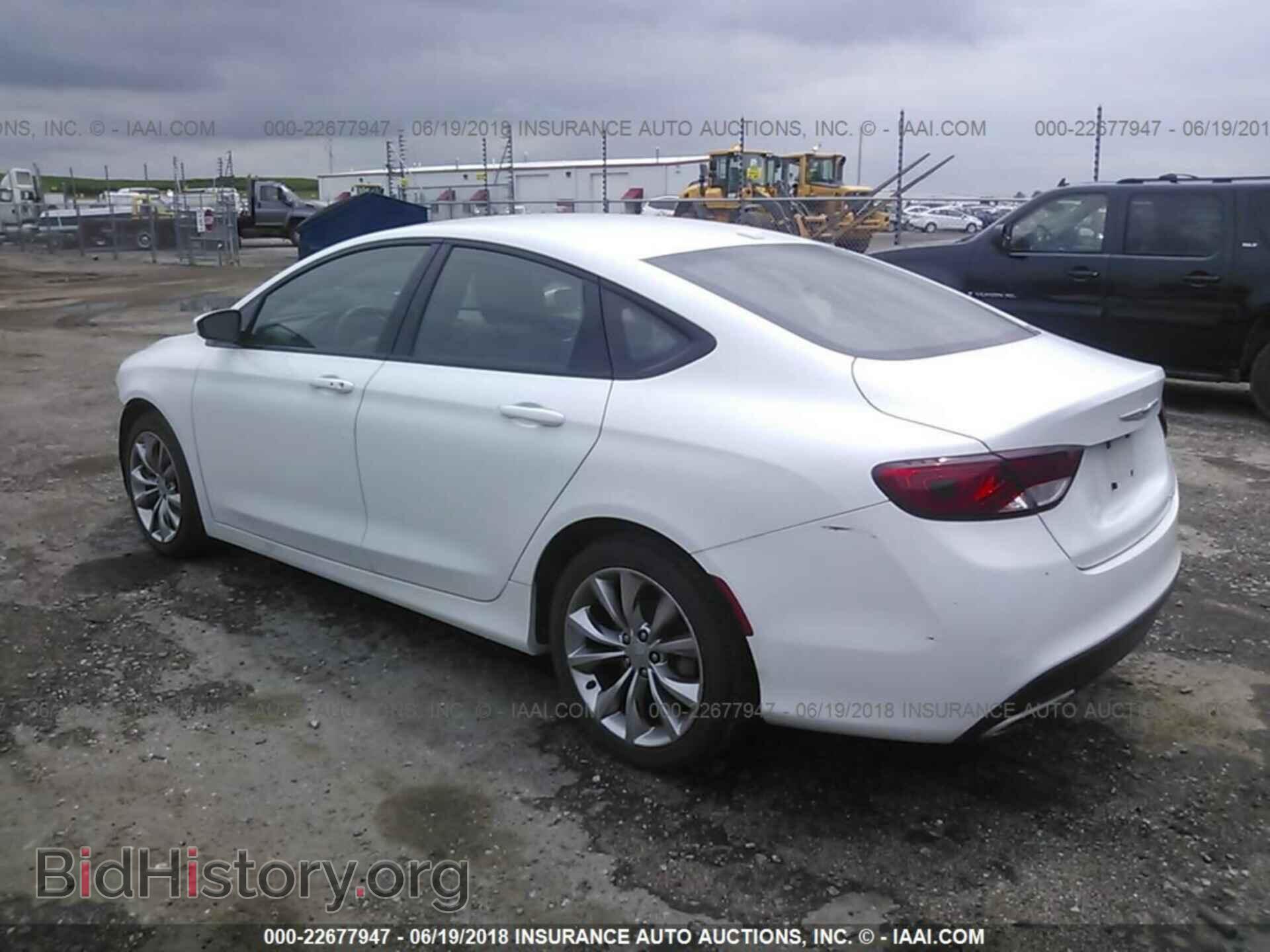 2016 Chrysler 200 - VIN: 1C3CCCBG7GN180322 - Фото 3