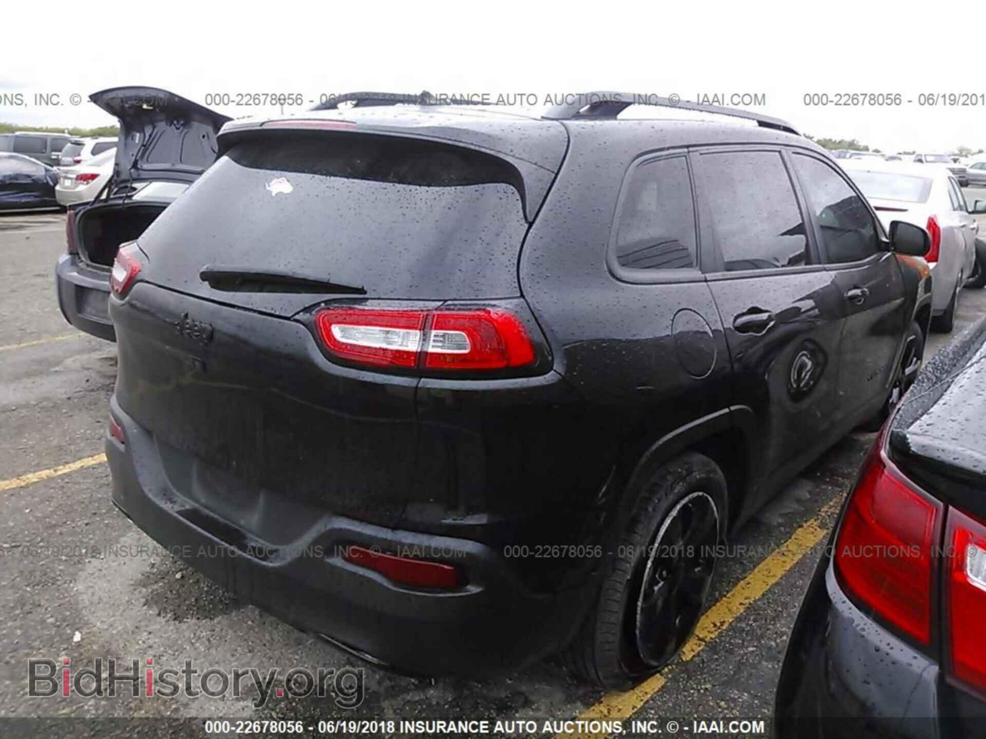 2015 Jeep Cherokee - VIN: 1C4PJLCB4FW781069 - Photo 4