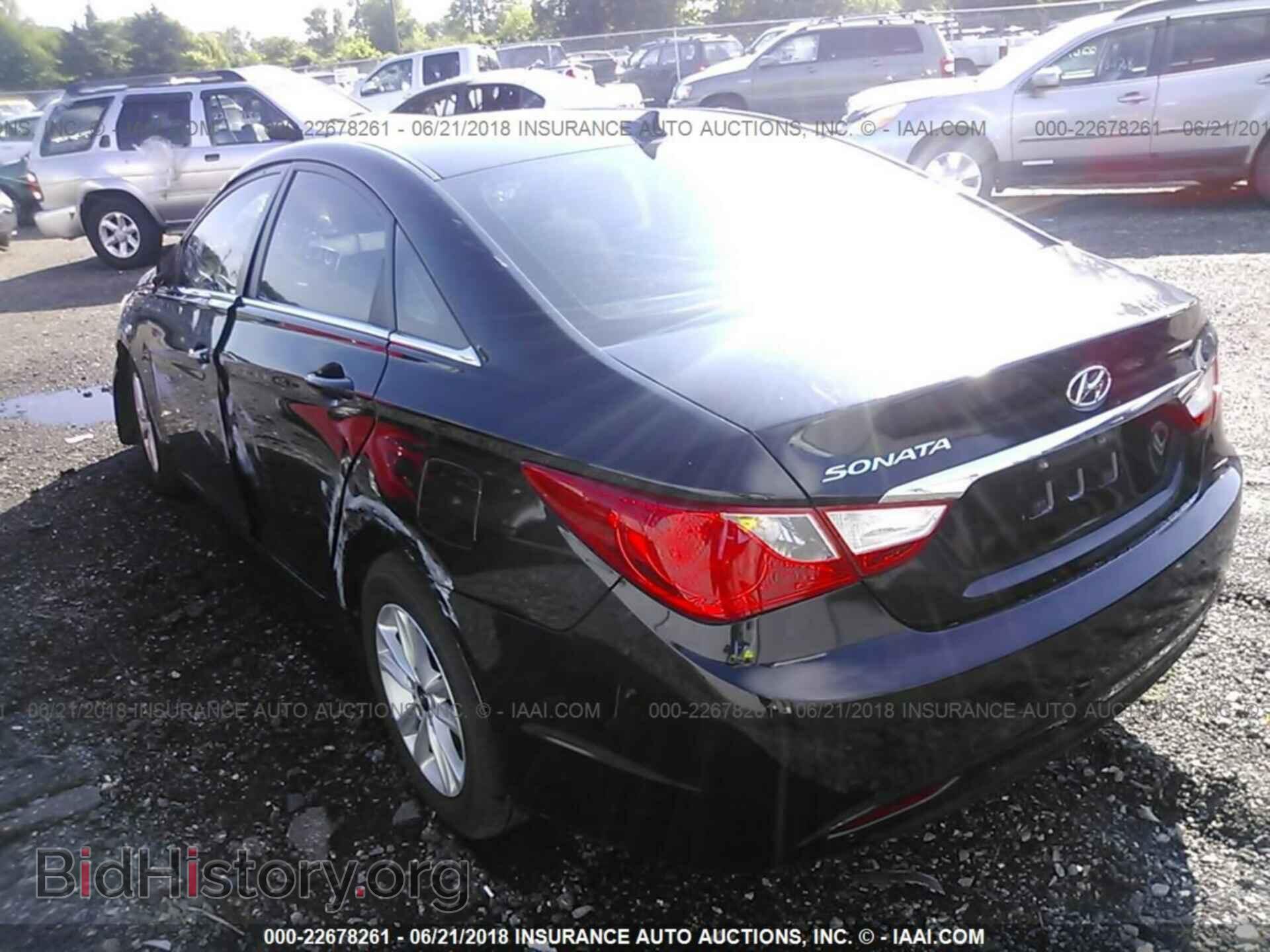 2012 Hyundai Sonata - VIN: 5NPEB4ACXCH379256 - Фото 3