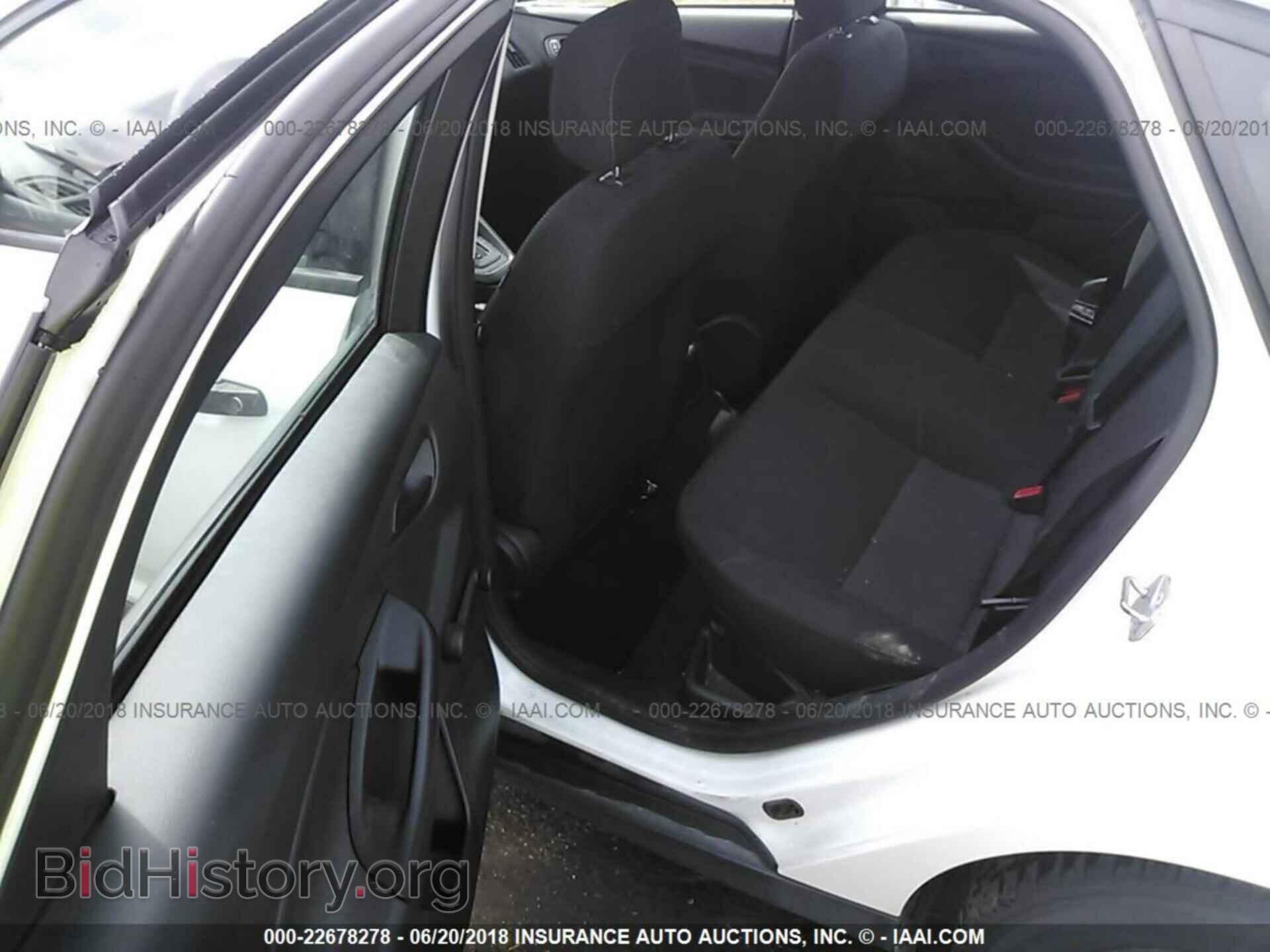 2017 Ford Focus - VIN: 1FADP3E25HL298750 - Photo 8