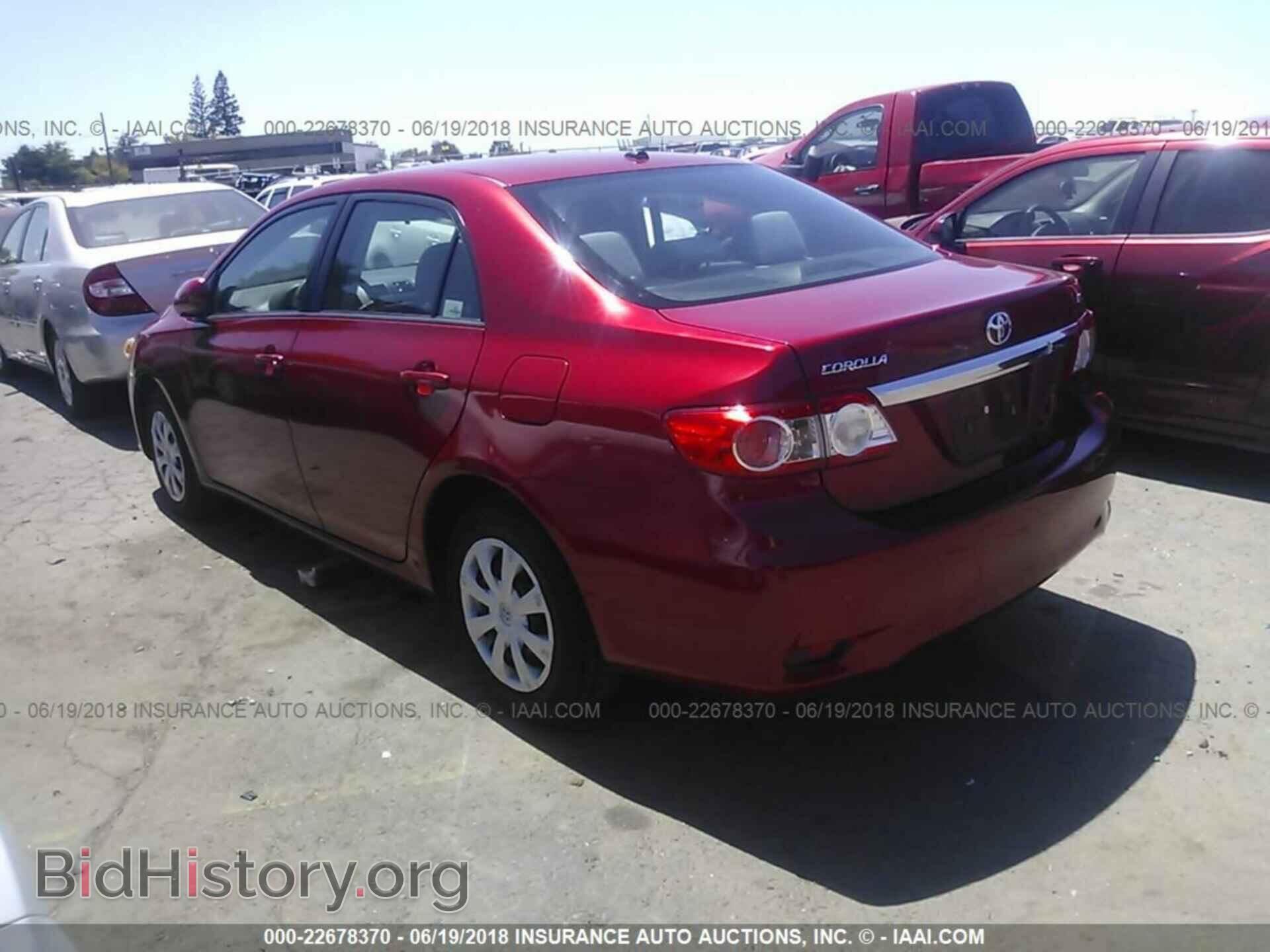 2011 Toyota Corolla - VIN: 2T1BU4EEXBC748255 - Photo 3