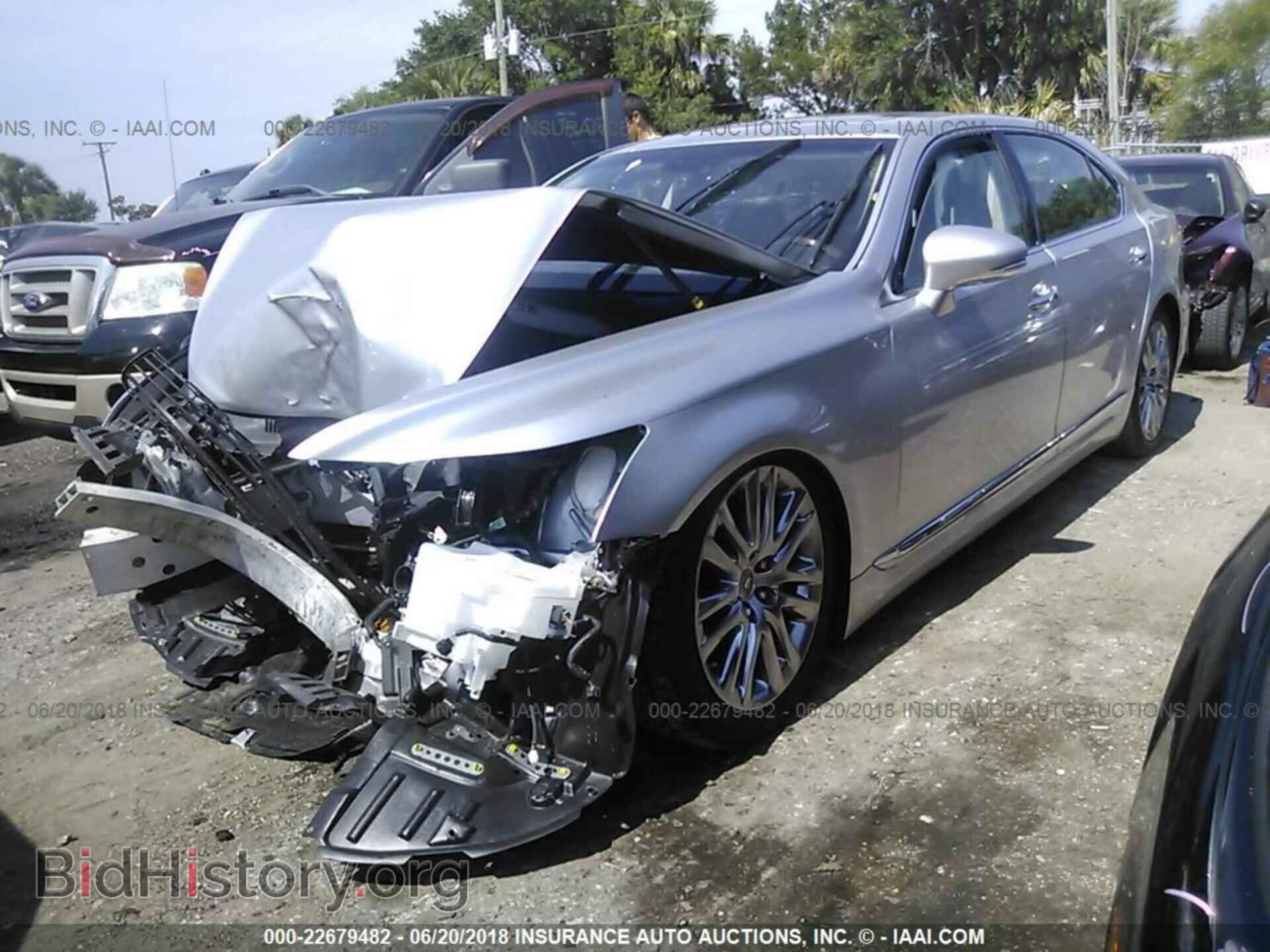 2014 Lexus Ls - VIN: JTHGL5EF7E5052492 - Photo 2