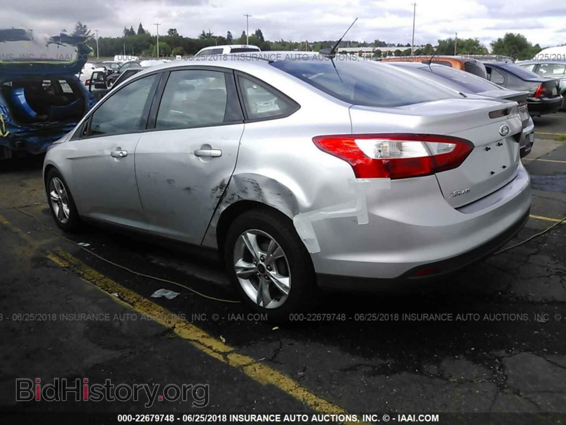 2014 Ford Focus - VIN: 1FADP3F28EL312358 - Фото 3