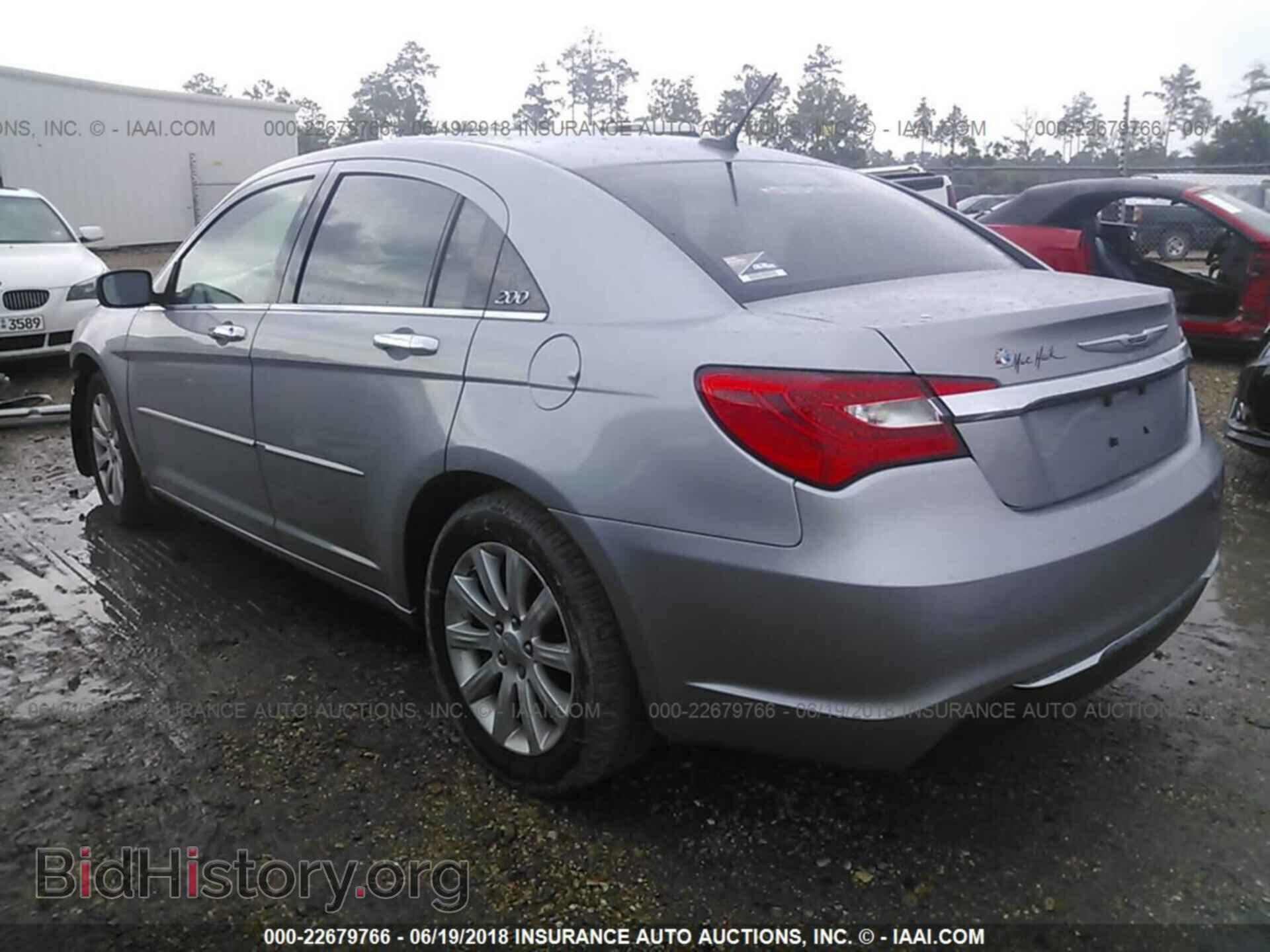 2013 Chrysler 200 - VIN: 1C3CCBCB0DN634208 - Фото 3