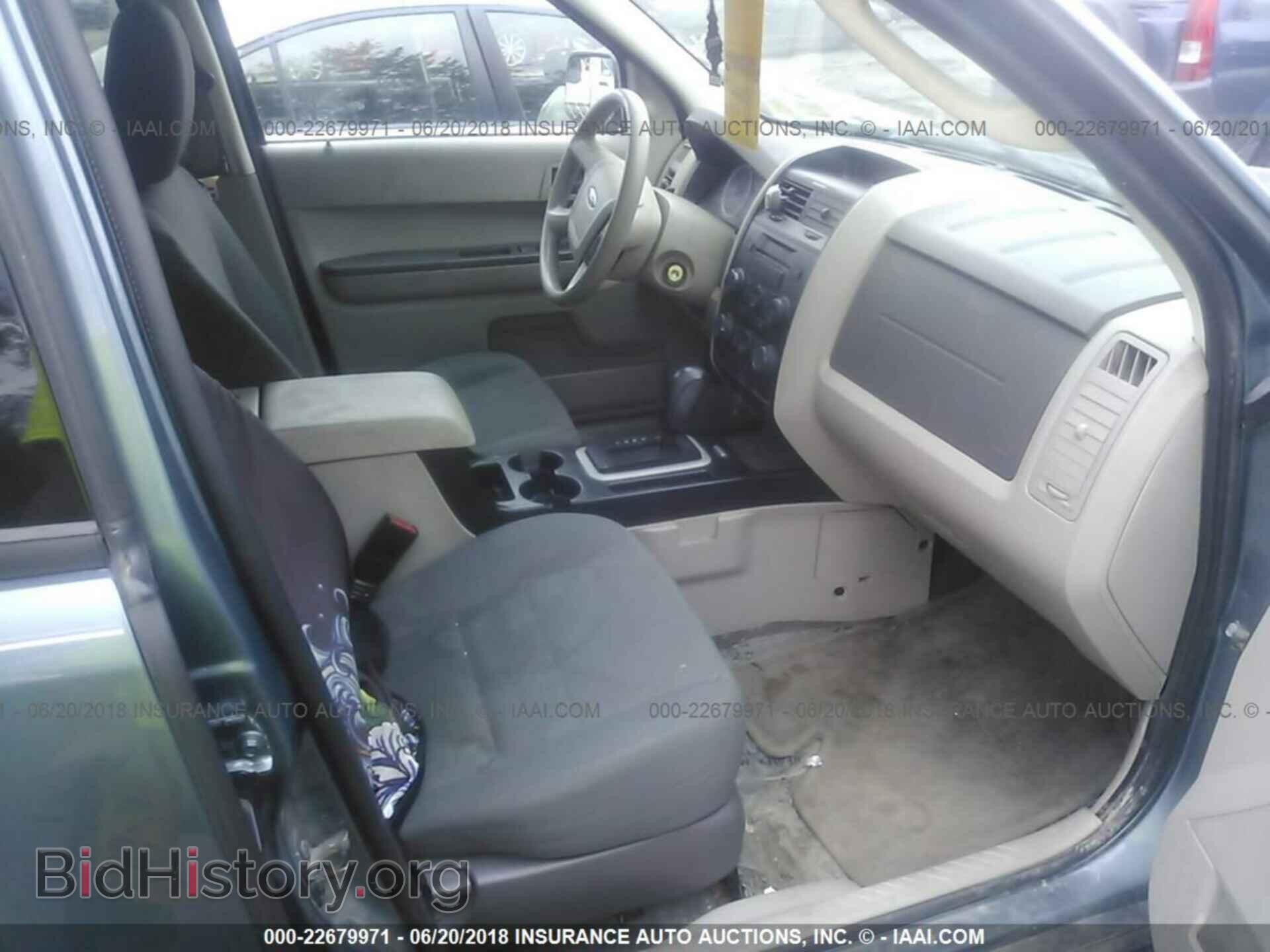2011 Ford Escape - VIN: 1FMCU9C77BKB92700 - Фото 5