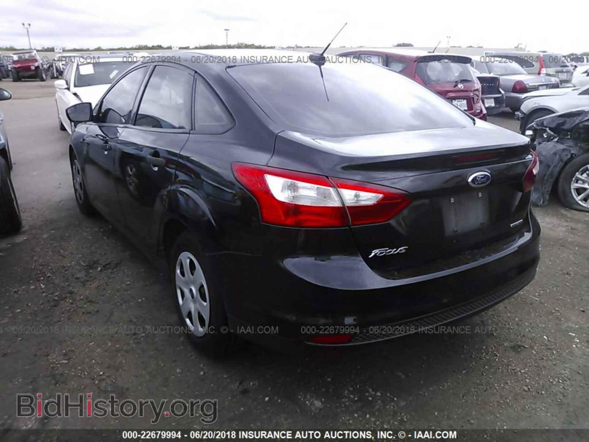 2013 Ford Focus - VIN: 1FADP3E29DL200247 - Photo 3