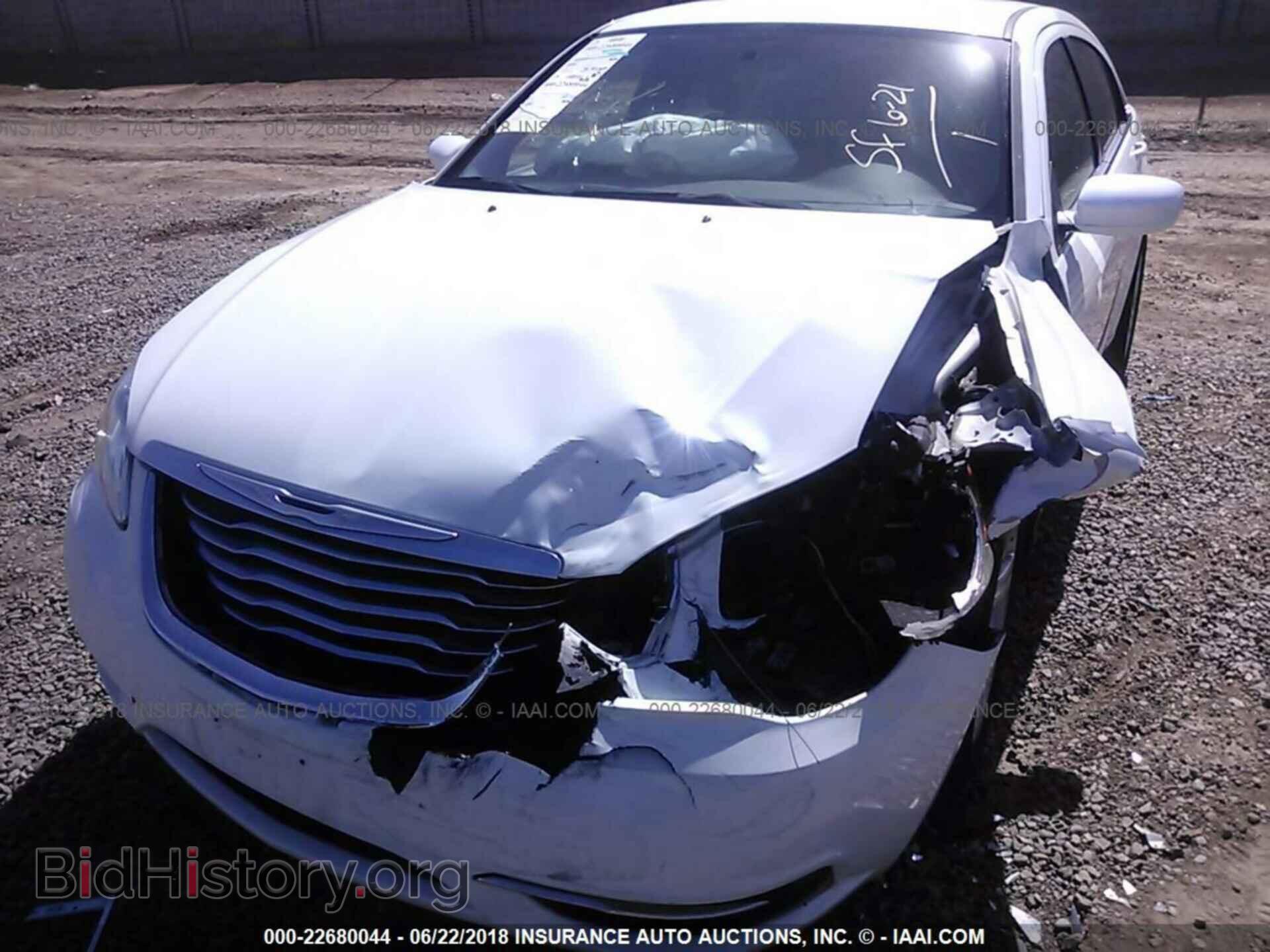 2013 Chrysler 200 - VIN: 1C3CCBAB3DN705243 - Photo 6