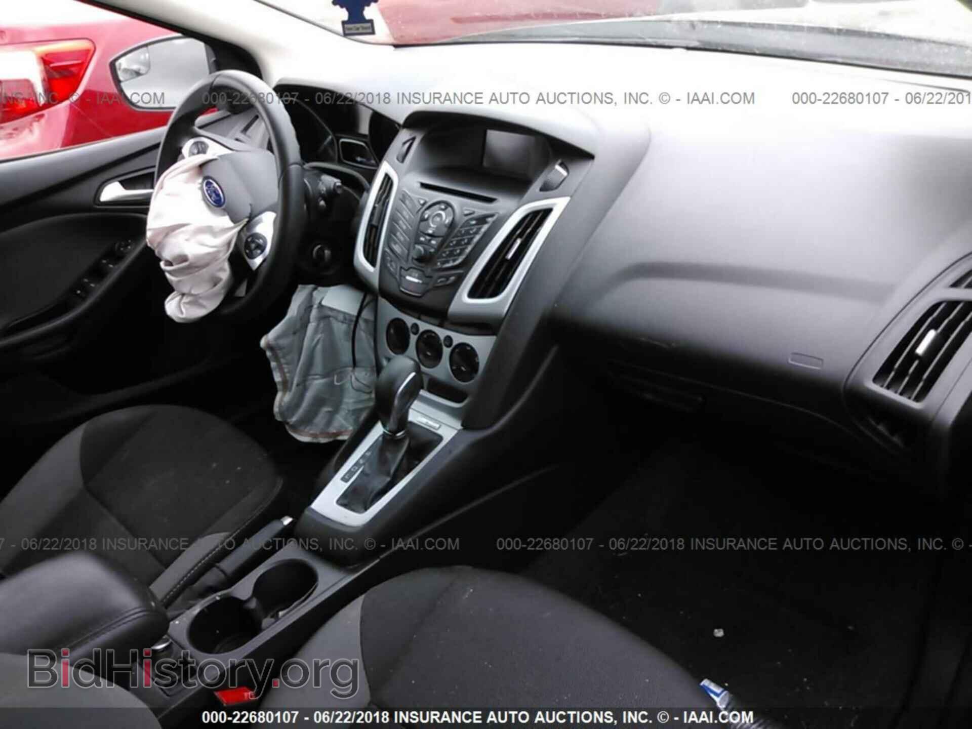 2014 Ford Focus - VIN: 1FADP3K27EL332168 - Фото 5