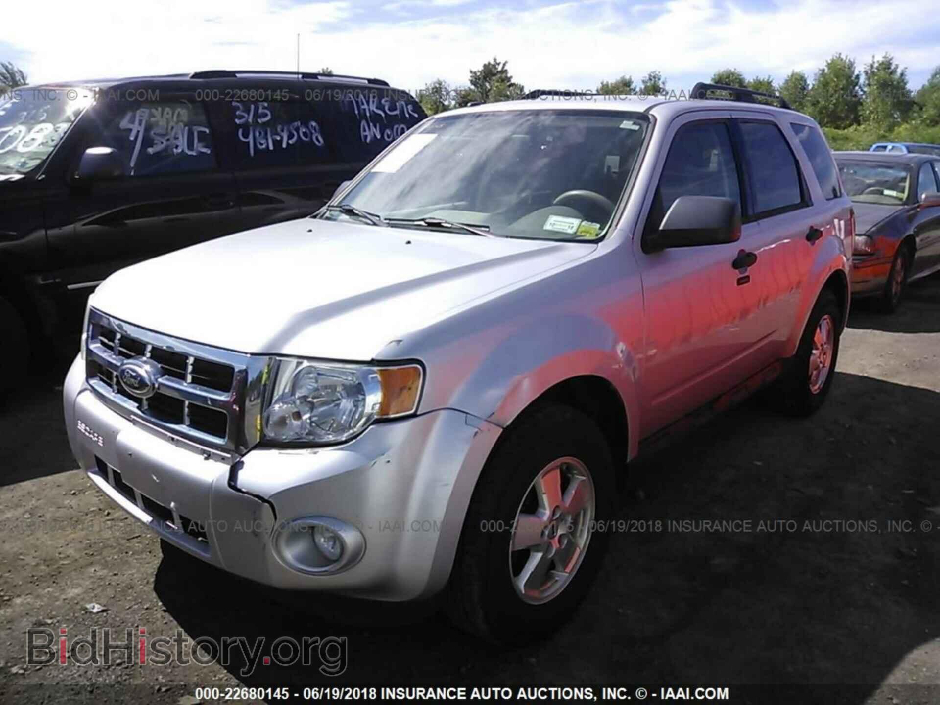 2012 Ford Escape - VIN: 1FMCU0D71CKB44685 - Фото 2