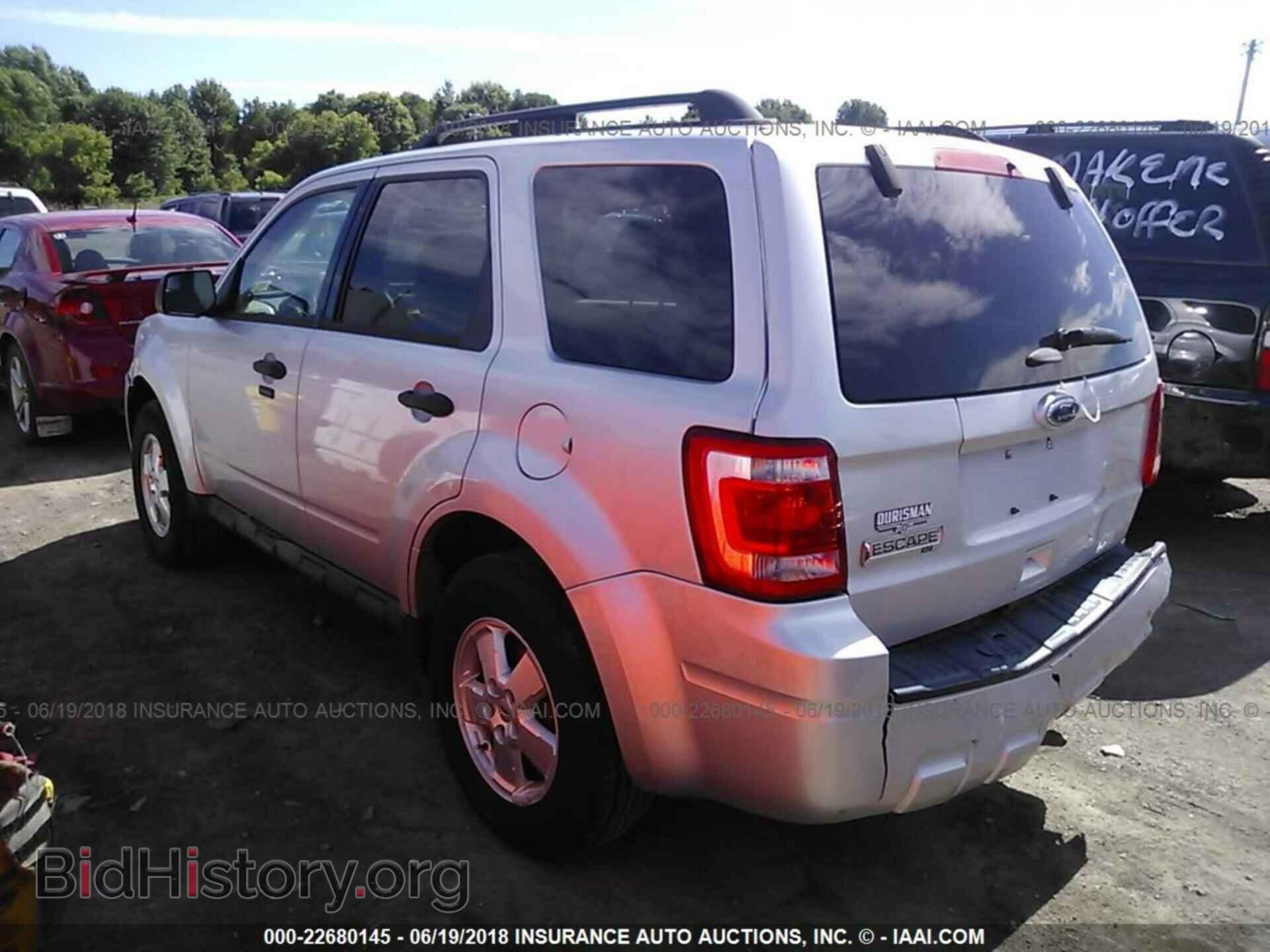 2012 Ford Escape - VIN: 1FMCU0D71CKB44685 - Фото 3