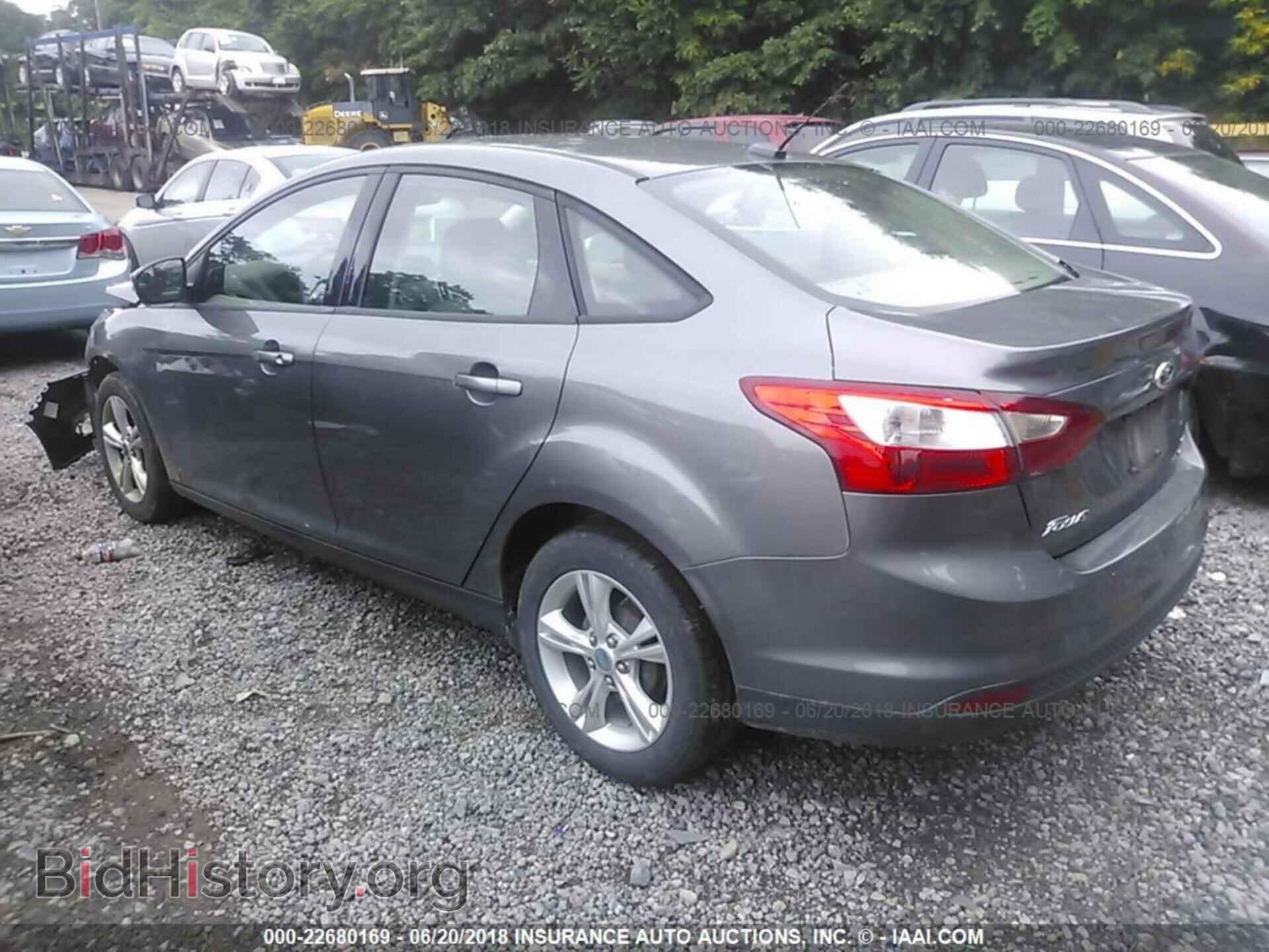 2013 Ford Focus - VIN: 1FADP3F25DL199595 - Photo 3