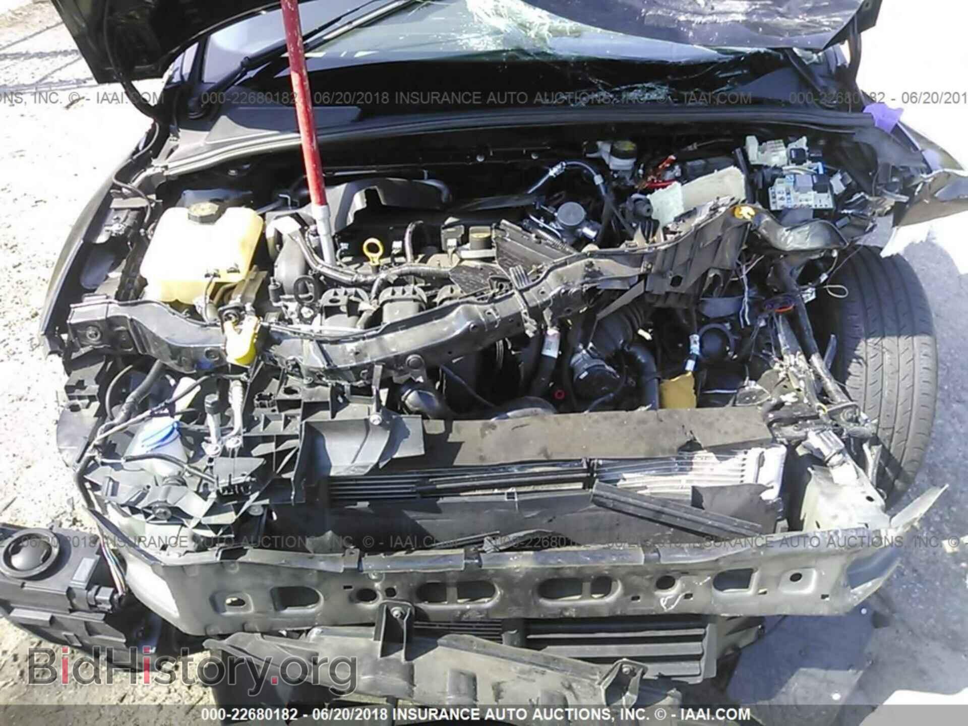 2016 Ford Focus - VIN: 1FADP3K25GL393781 - Photo 10