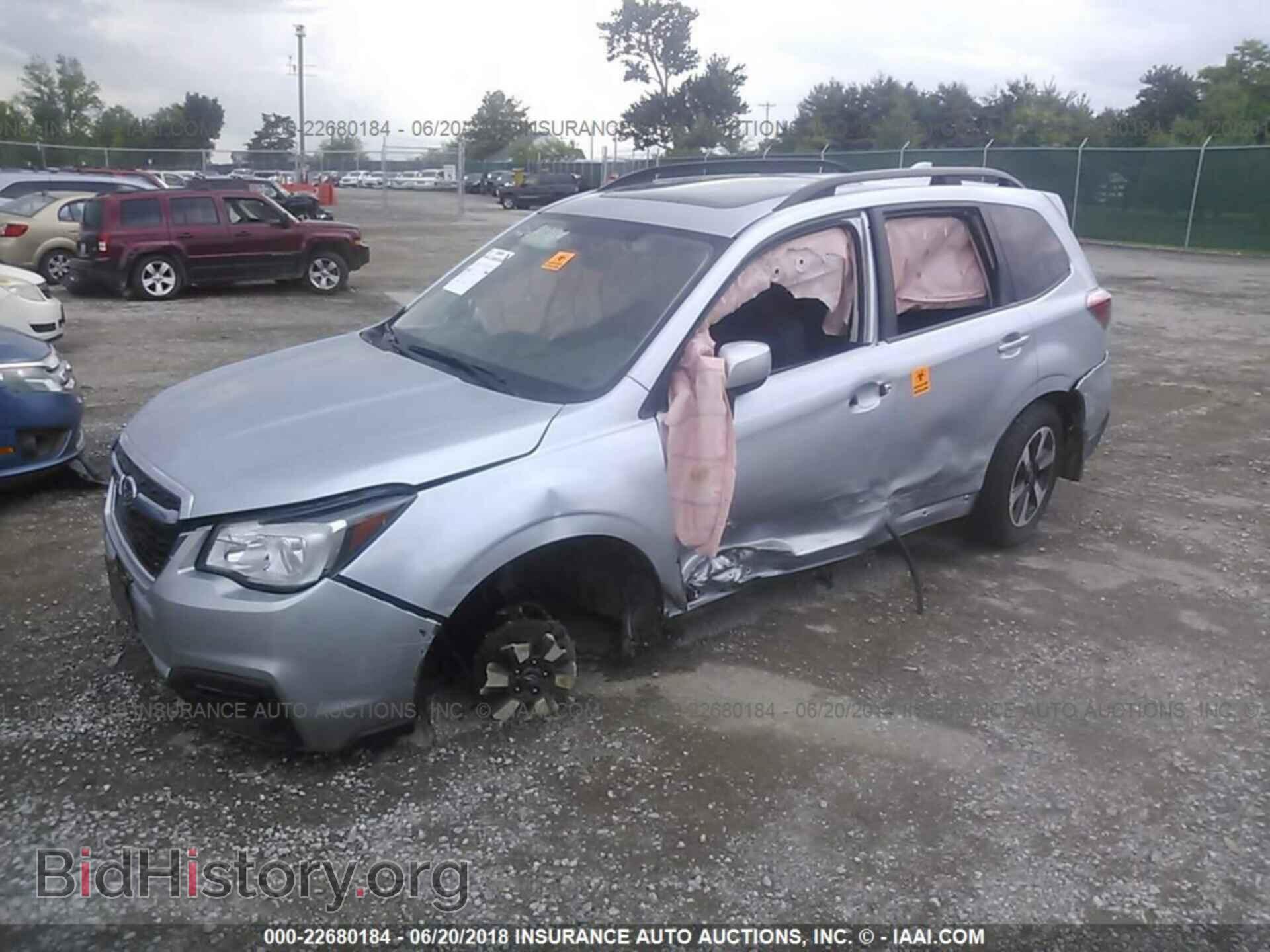 2017 Subaru Forester - VIN: JF2SJAGC6HH805494 - Photo 2