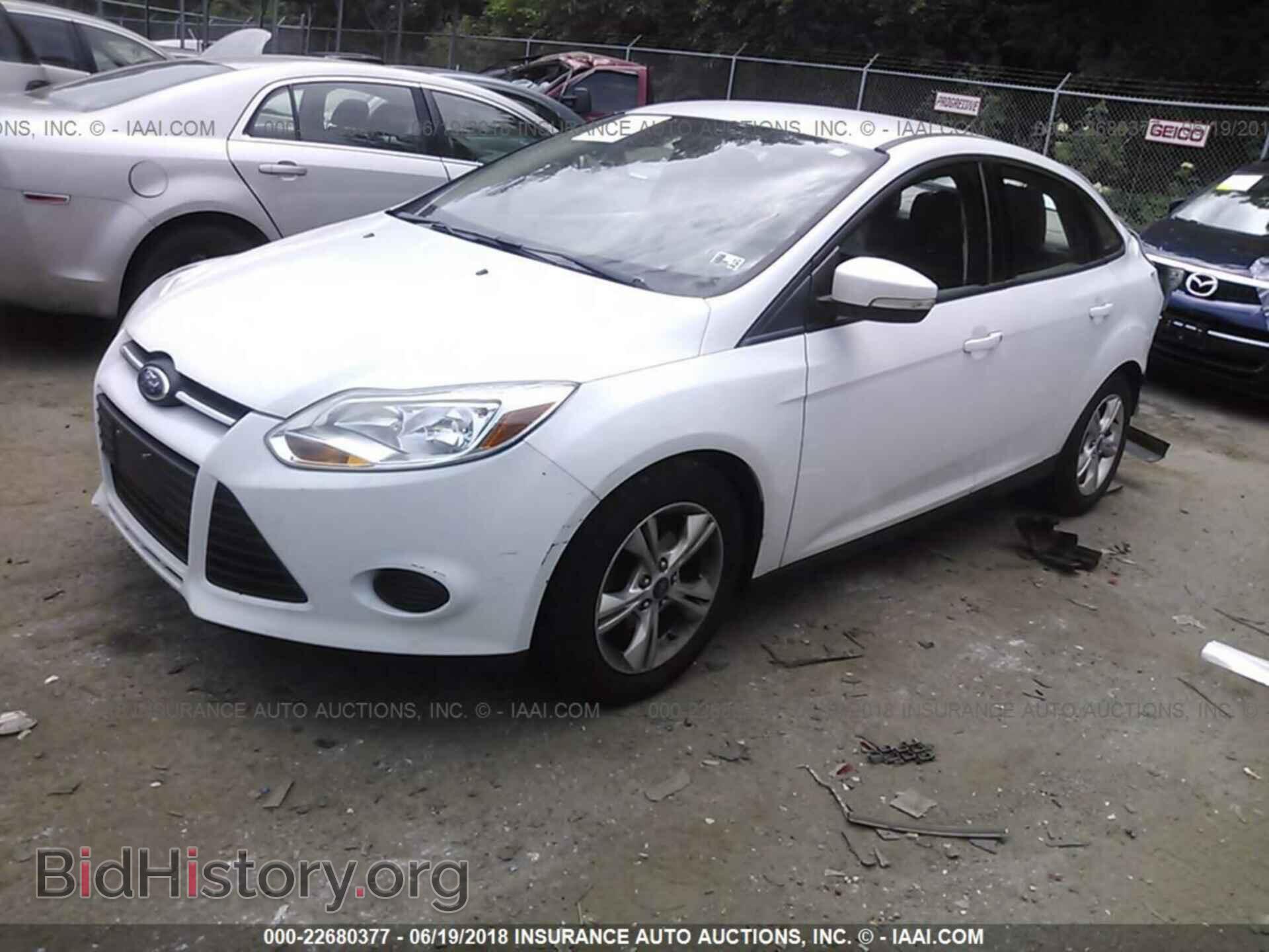 2013 Ford Focus - VIN: 1FADP3F20DL360273 - Photo 2