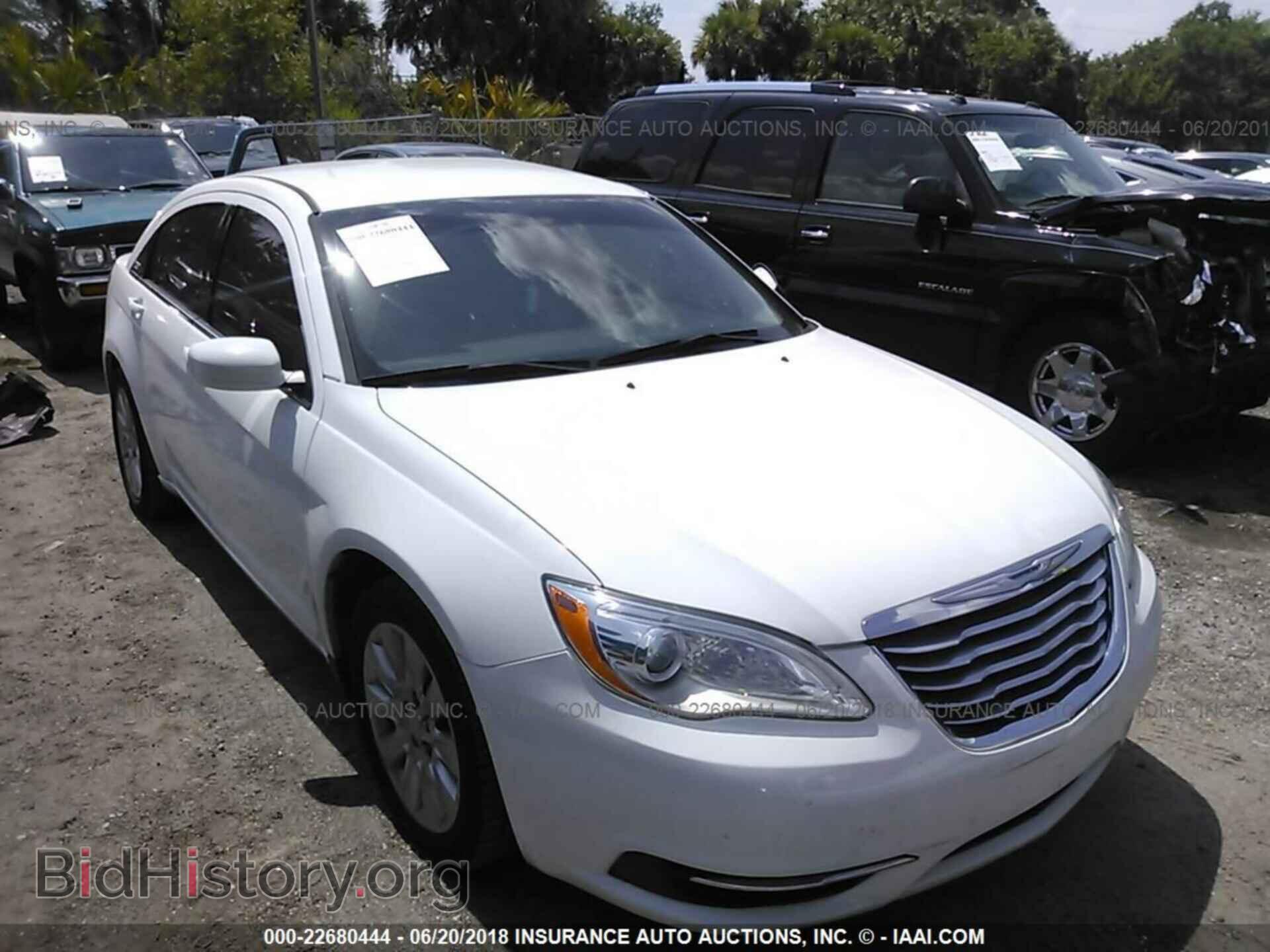 Photo 1C3CCBAB0EN206160 - Chrysler 200 2014