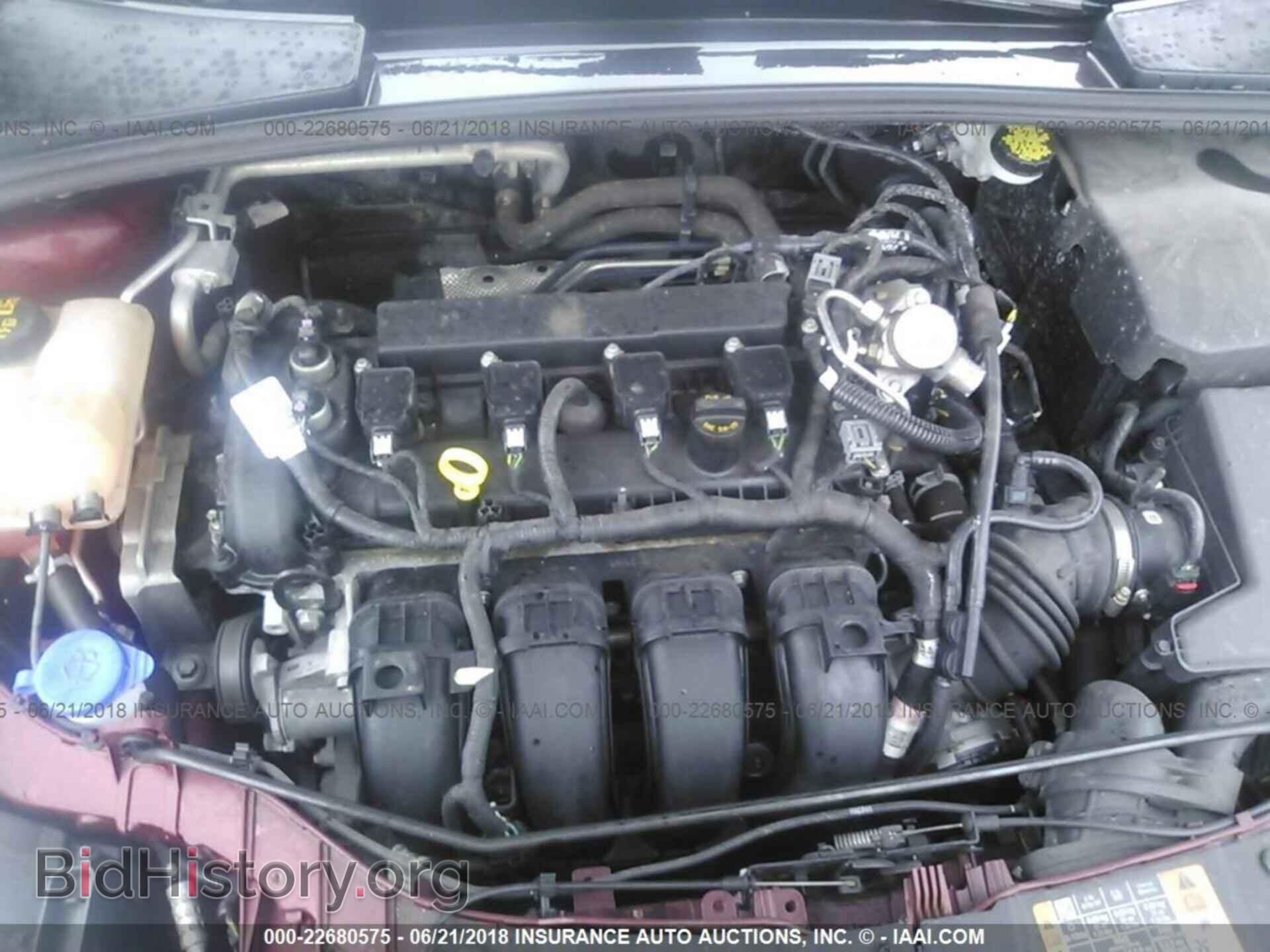 2016 Ford Focus - VIN: 1FADP3F21GL403202 - Photo 10