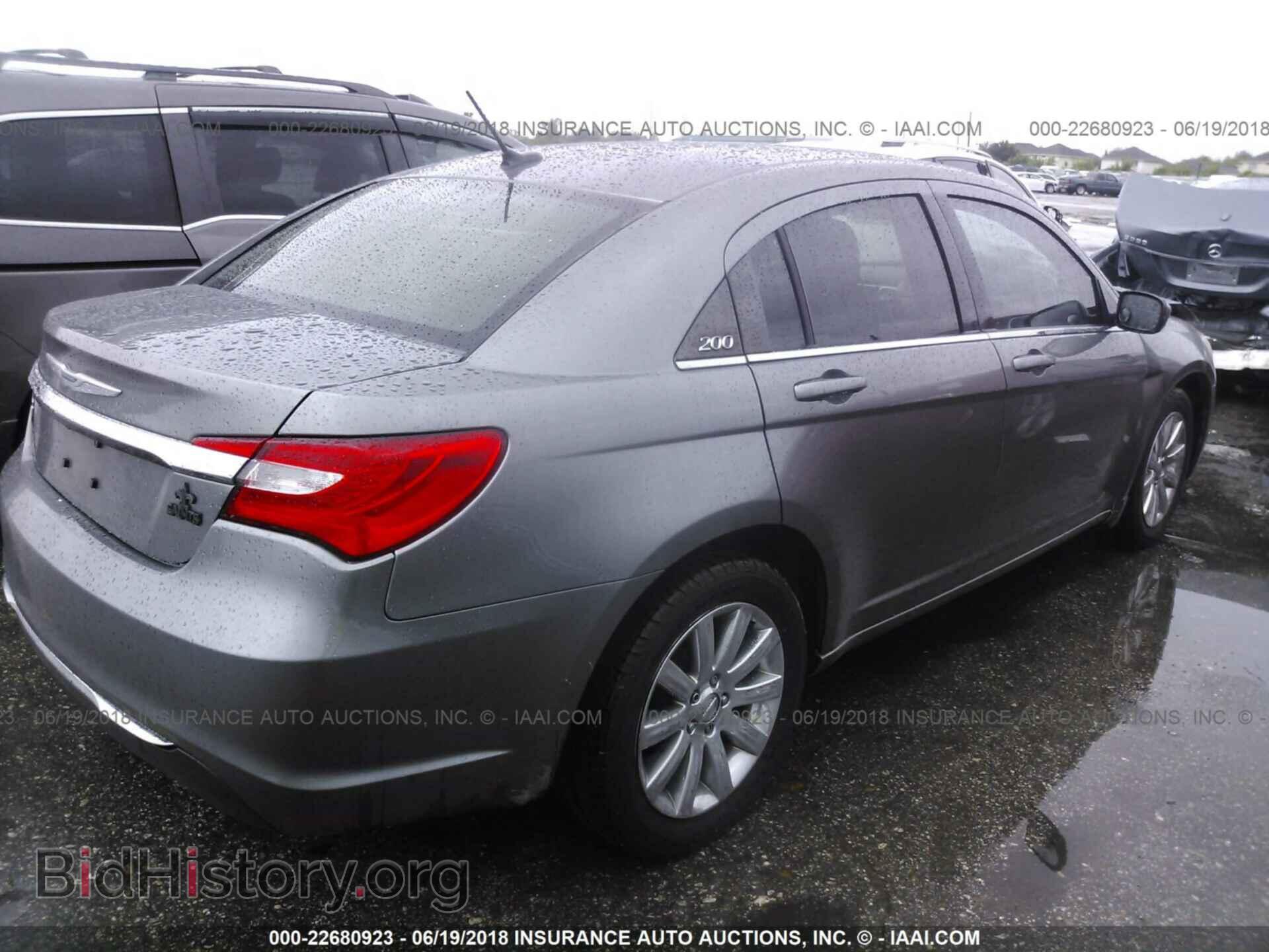 2012 Chrysler 200 - VIN: 1C3CCBAB6CN226183 - Фото 4