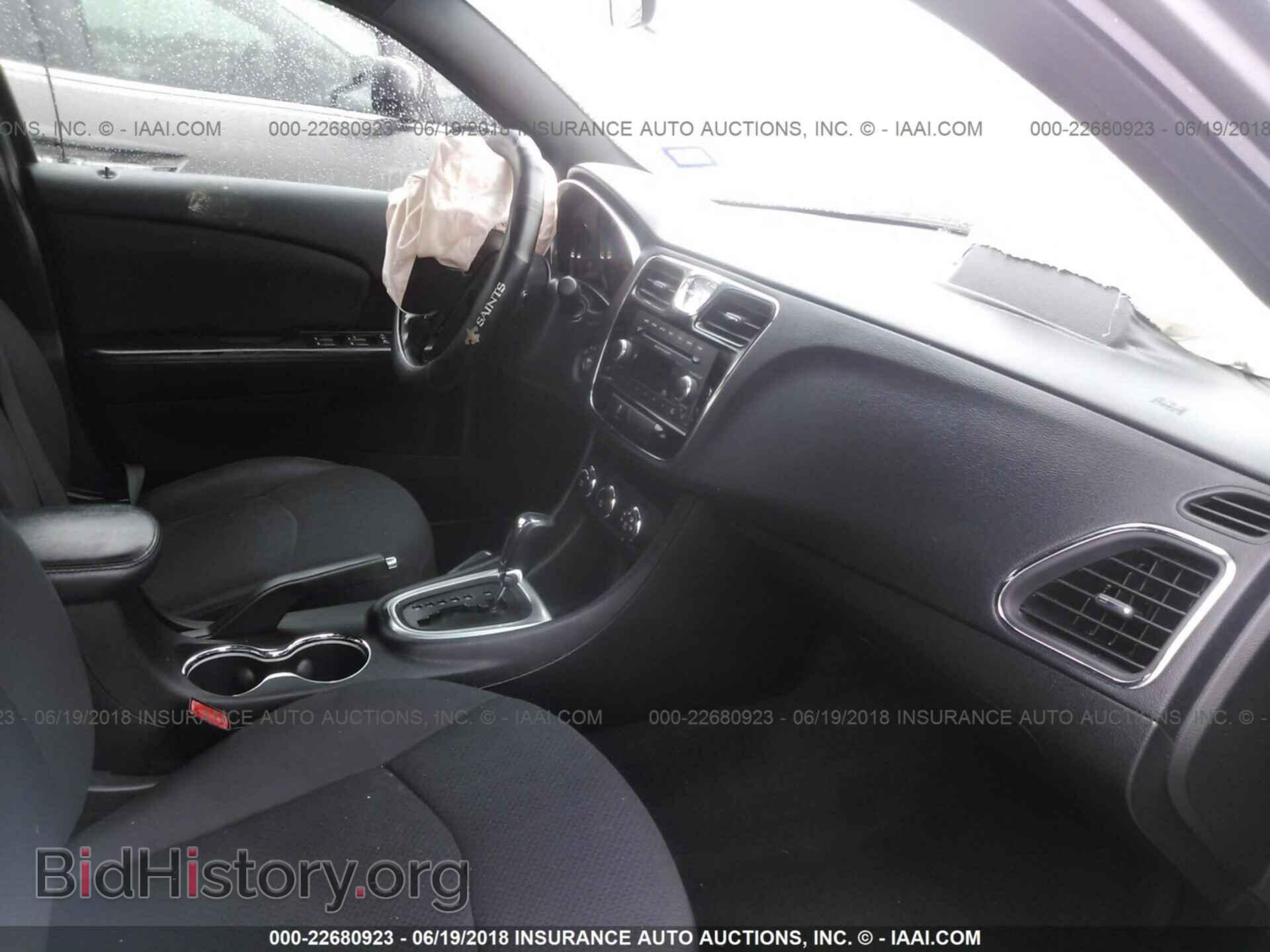 2012 Chrysler 200 - VIN: 1C3CCBAB6CN226183 - Фото 5