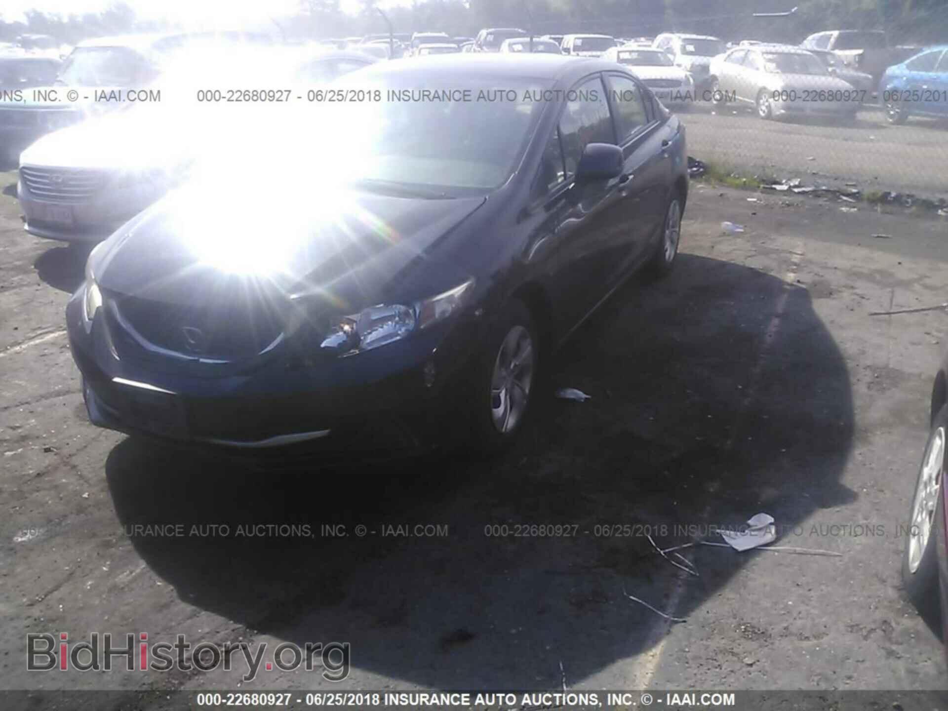 2013 Honda Civic - VIN: 2HGFB2F5XDH547945 - Фото 2