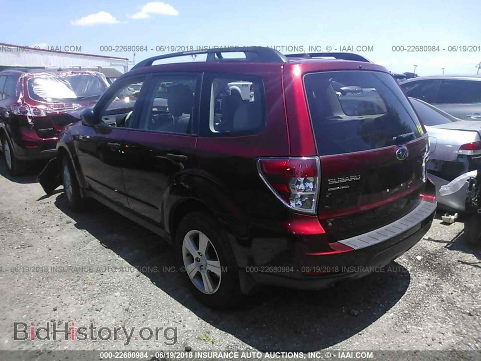 2011 Subaru Forester - VIN: JF2SHABC2BH777008 - Фото 3