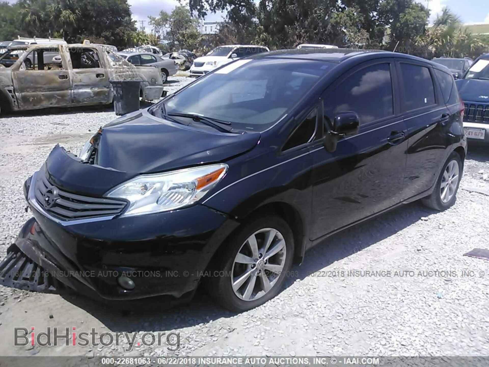2014 Nissan Versa note - VIN: 3N1CE2CP4EL437533 - Фото 2