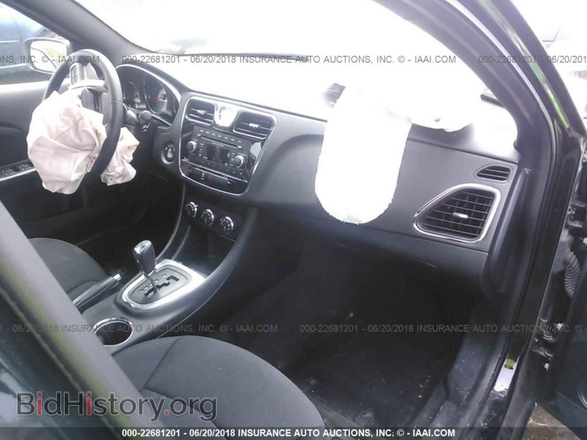 2013 Chrysler 200 - VIN: 1C3CCBBB6DN653153 - Фото 5