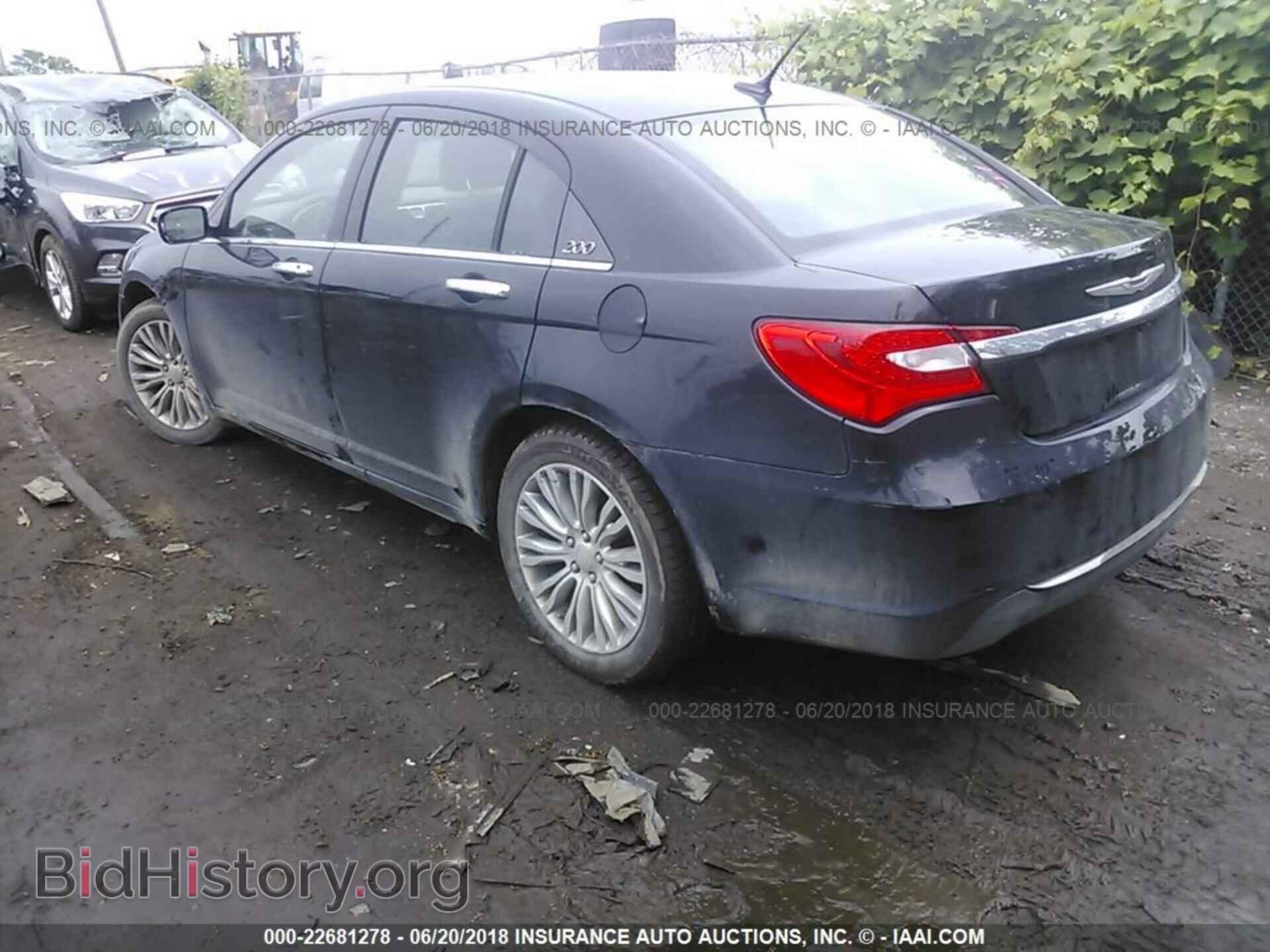 2011 Chrysler 200 - VIN: 1C3BC2FB4BN598236 - Фото 3