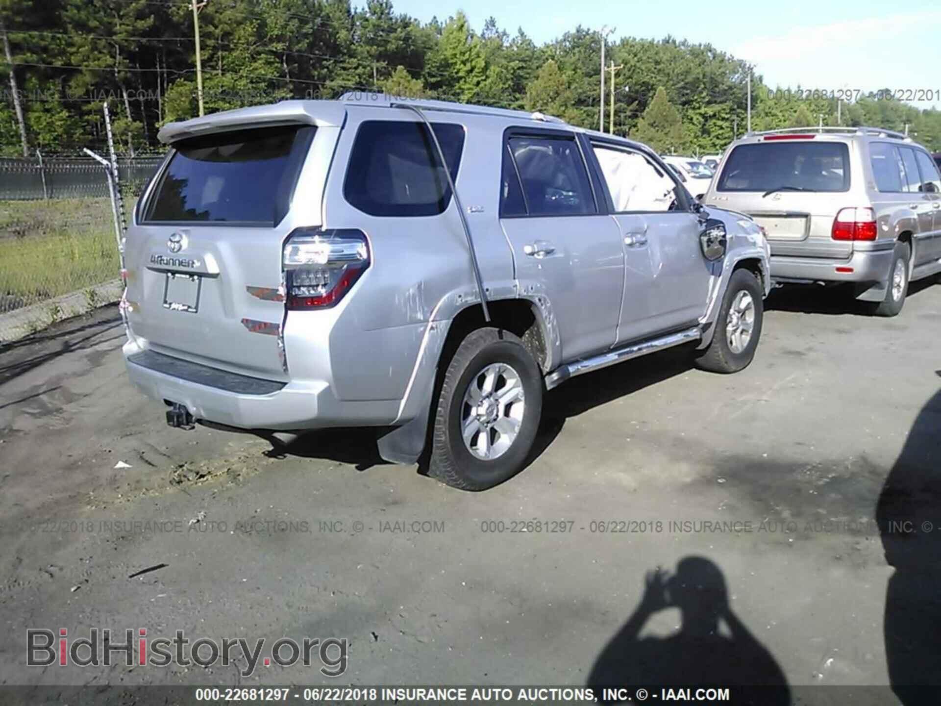 2016 Toyota 4runner - VIN: JTEZU5JR1G5116421 - Фото 4