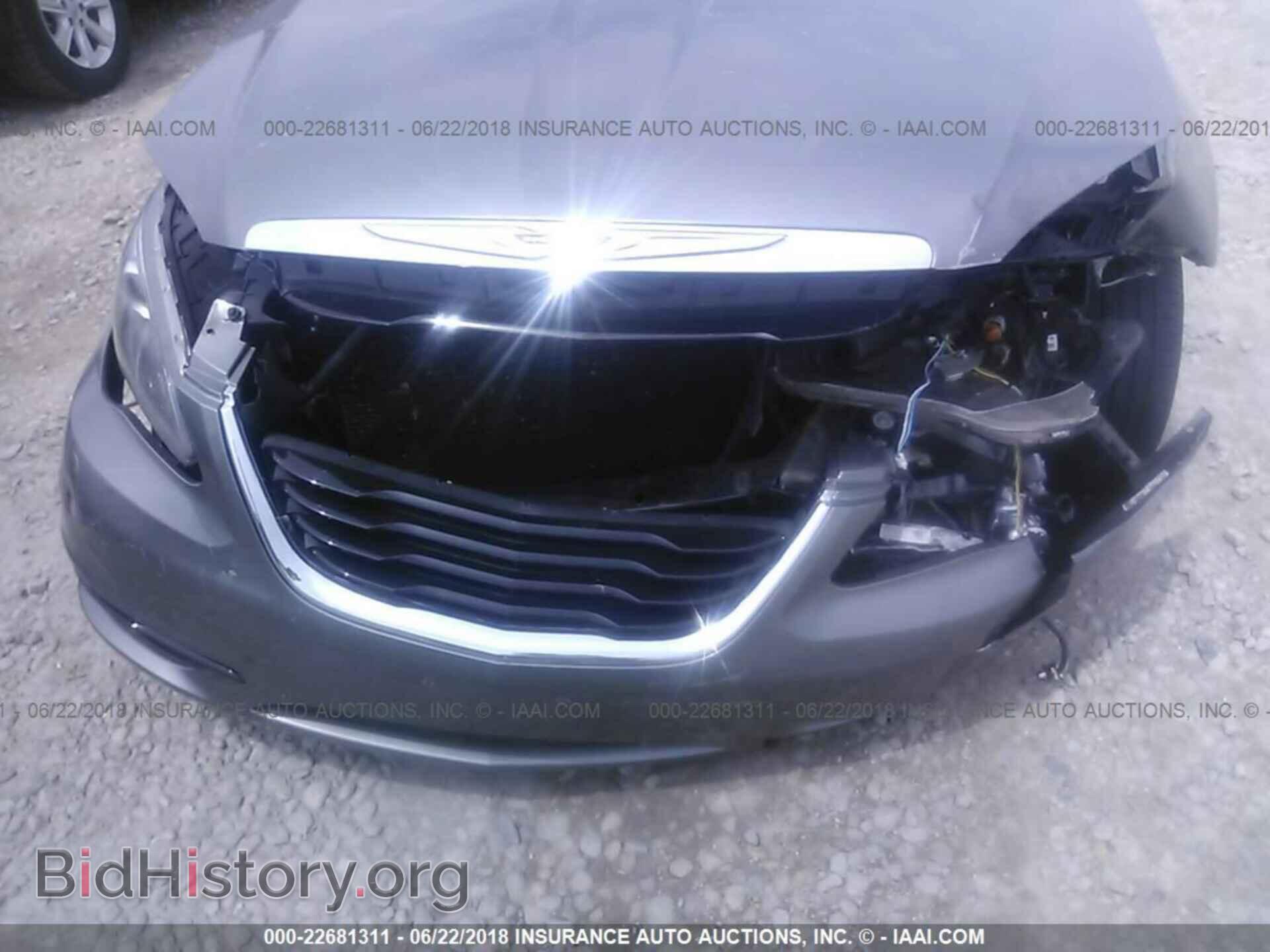 2013 Chrysler 200 - VIN: 1C3CCBCG3DN585565 - Photo 6